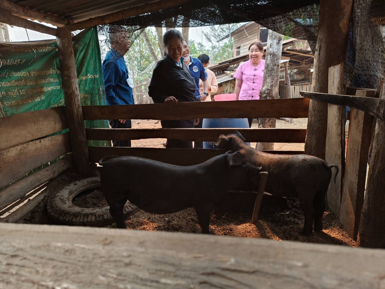 ติดตามและส่งเสริมสนับสนุนการดำเนินงานศูนย์จัดการกองทุนชุมชนบ้านงอบศาลา ตำบลงอบ อำเภอทุ่งช้าง จังหวัดน่าน