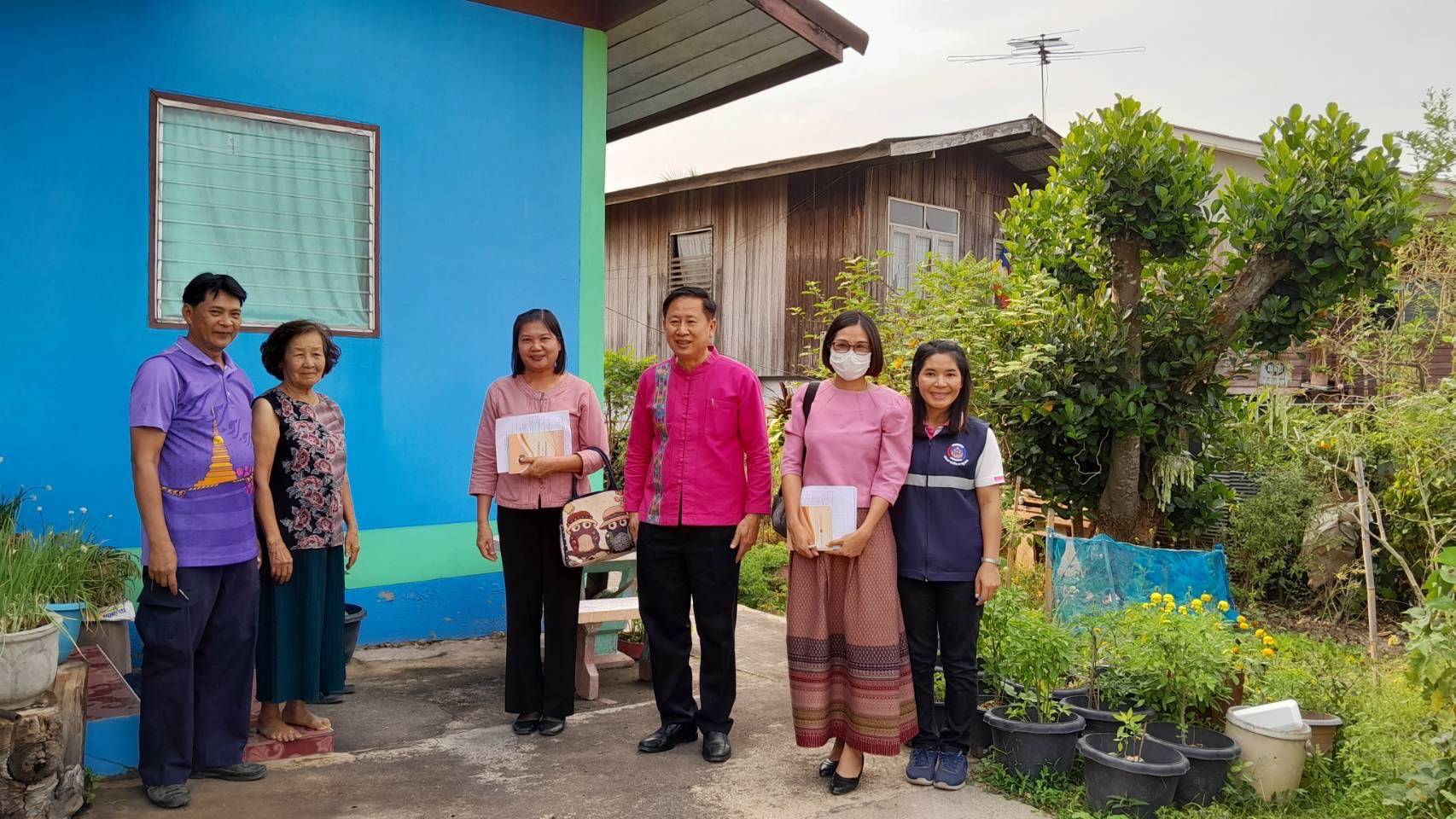 เยี่ยมเยือนครัวเรือนต้นแบบการปลูกผักสวนครัวเพื่อสร้างความมั่นคงทางอาหาร ในพื้นที่ตำบลถืมตอง อำเภอเมืองน่าน จังหวัดน่าน