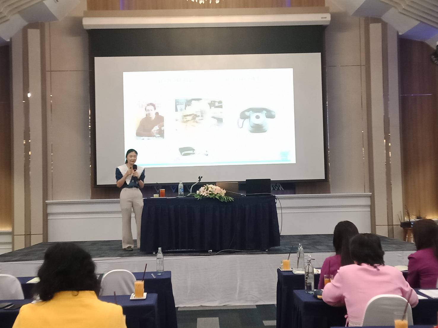 จัดโครงการเพิ่มประสิทธิภาพการปฏิบัติงานกองทุนพัฒนาบทบาทสตรีแก่กลไกการขับเคลื่อนกองทุนพัฒนาบทบาทสตรี