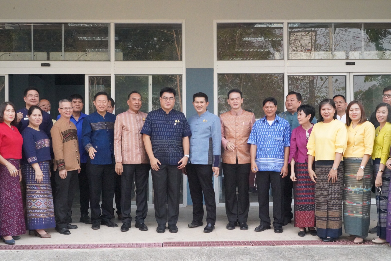 รองอธิบดีกรมการพัฒนาชุมชน ติดตามการดำเนินงานวิสาหกิจชุมชนศูนย์กระจายและจำหน่ายผลิตภัณฑ์ชุมชนน่าน