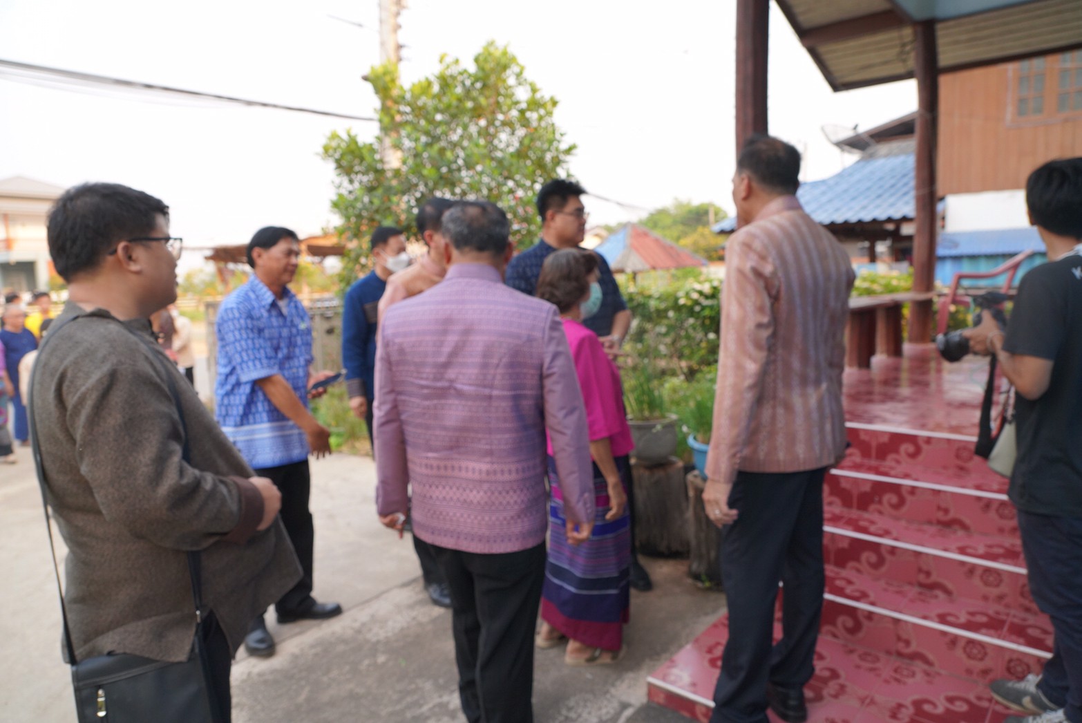 รองอธิบดีกรมการพัฒนาชุมชน ติดตามผลการดำเนินงานปลูกผักสวนครัว สร้างความมั่นคงทางอาหาร ตามพระราชดำริสมเด็จพระกนิษฐาธิราชเจ้า กรมสมเด็จพระเทพรัตนราชสุดาฯ สยามบรมราชกุมารี