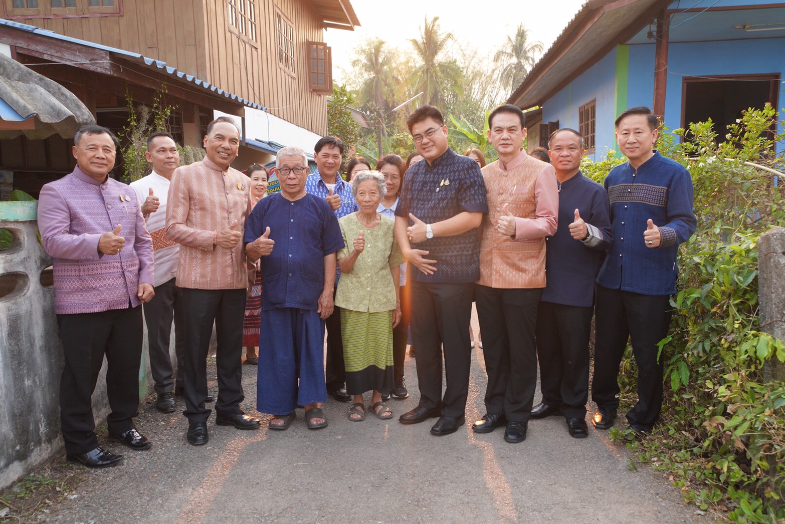 รองอธิบดีกรมการพัฒนาชุมชน ติดตามผลการดำเนินงานปลูกผักสวนครัว สร้างความมั่นคงทางอาหาร ตามพระราชดำริสมเด็จพระกนิษฐาธิราชเจ้า กรมสมเด็จพระเทพรัตนราชสุดาฯ สยามบรมราชกุมารี