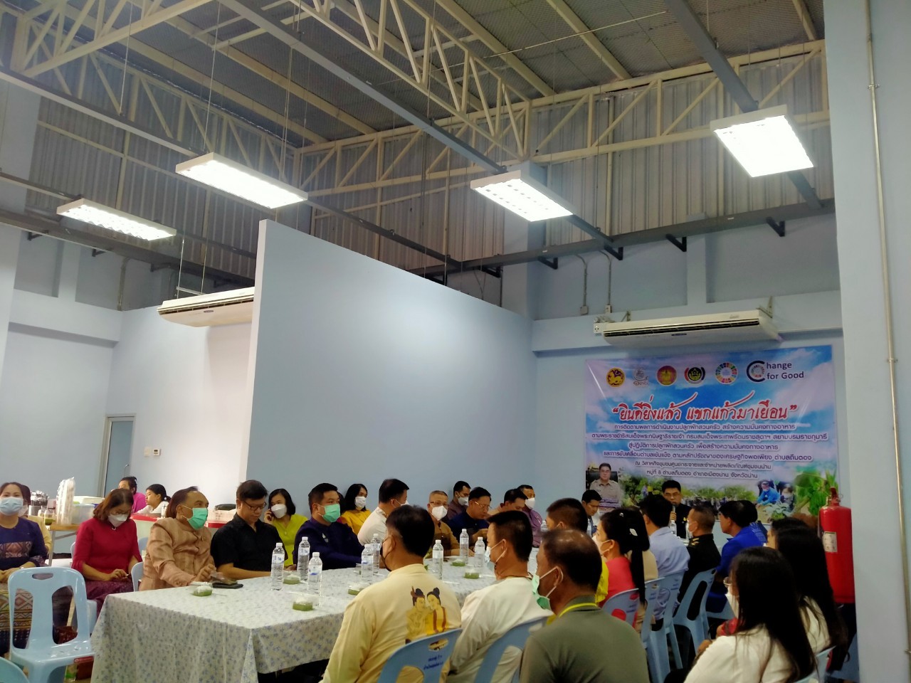 รองอธิบดีกรมการพัฒนาชุมชน ติดตามการดำเนินงานวิสาหกิจชุมชนศูนย์กระจายและจำหน่ายผลิตภัณฑ์ชุมชนน่าน