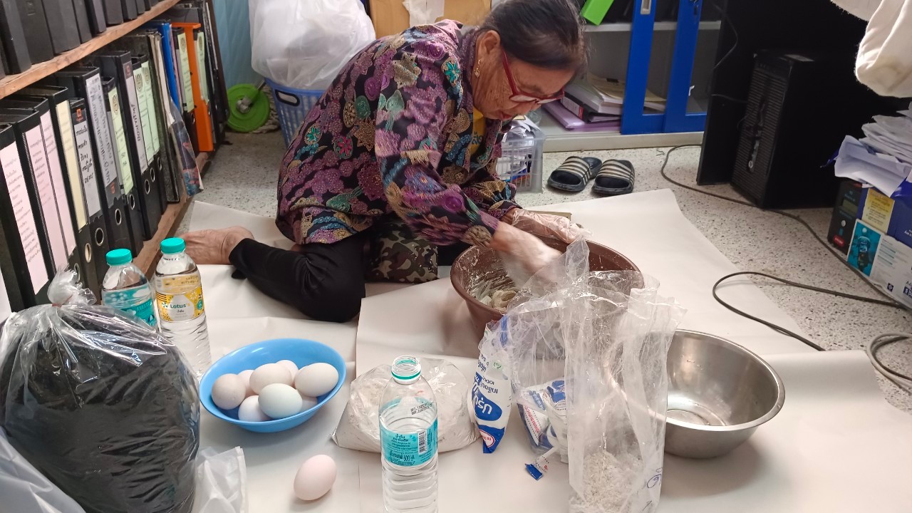 พช.น่าน นำครัวเรือนยากจนเป้าหมาย เข้าร่วมโครงการฝึกอาชีพประชาชนพัฒนาคนทุกช่วงวัยตามหลักปรัชญาของเศรษฐกิจพอเพียง ผ่านทางระบบ Zoom Cloud Meeting