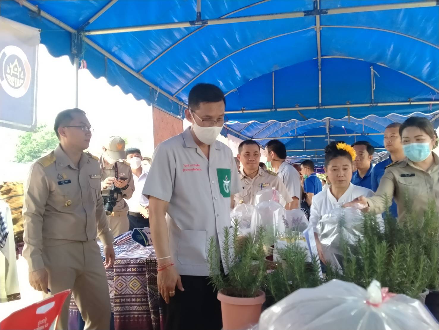 พช.น่าน : ร่วมกิจกรรมหน่วยแพทย์เคลื่อนที่ พอ.สว. และการหน่วยบำบัดทุกข์บำรุงสุขสร้างรอยยิ้มให้ประชาชน ณ อำเภอทุ่งช้าง จังหวัดน่าน