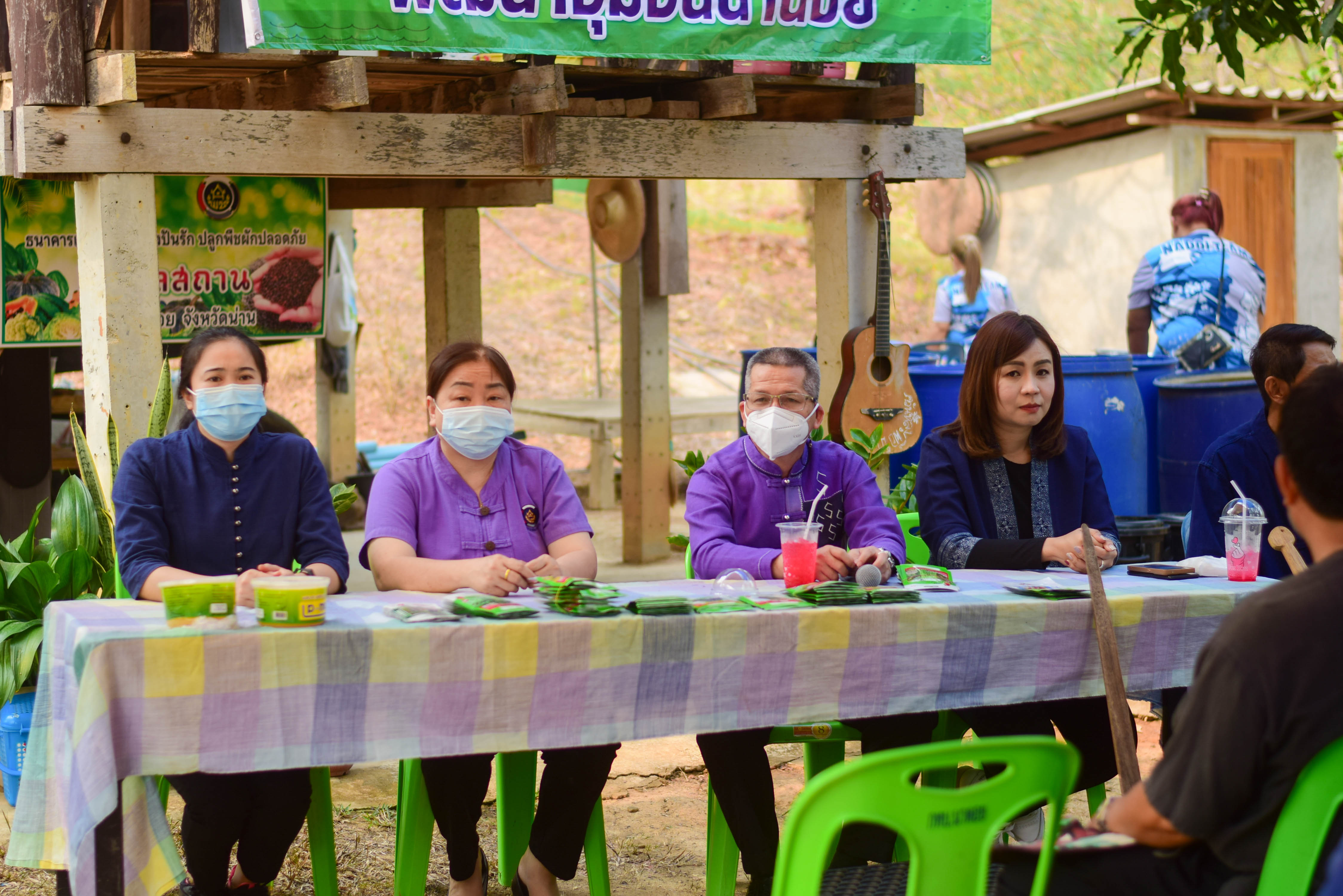 พช.น่าน ร่วมกับเครือข่ายโคก หนอง นา พัฒนาชุมชนนาน้อย จัดกิจกรรมเอามื้อสามัคคี “โคก หนอง นา พัฒนาชุมชนนาน้อย”