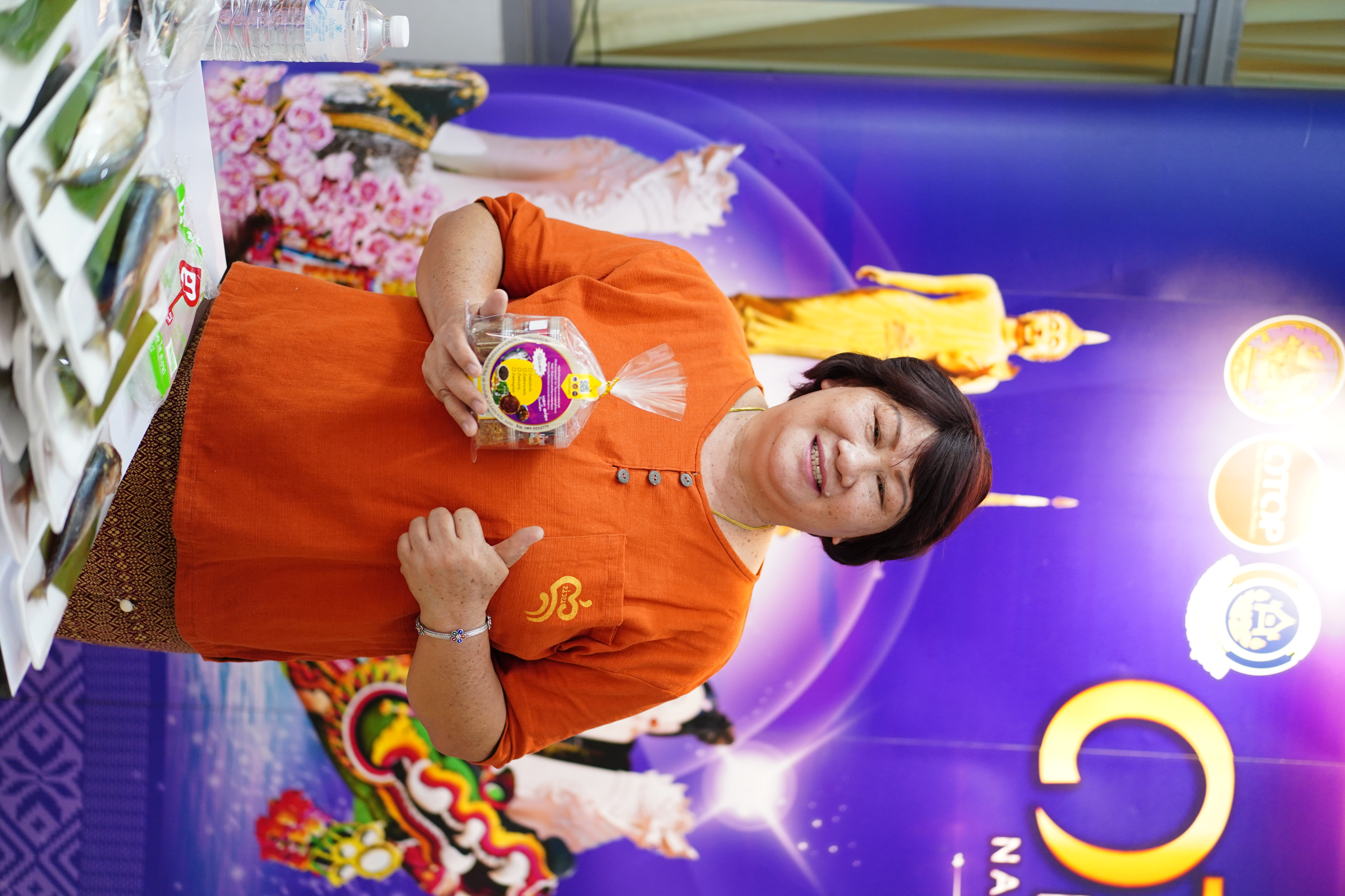 พช.น่าน : จัดกิจกรรม OTOP Mobile เพื่อส่งเสริมรายได้ กระตุ้นเศรษฐกิจ และเพิ่มช่องการตลาดแก่กลุ่มผู้ผลิตผู้ประกอบการOTOP จังหวัดน่าน