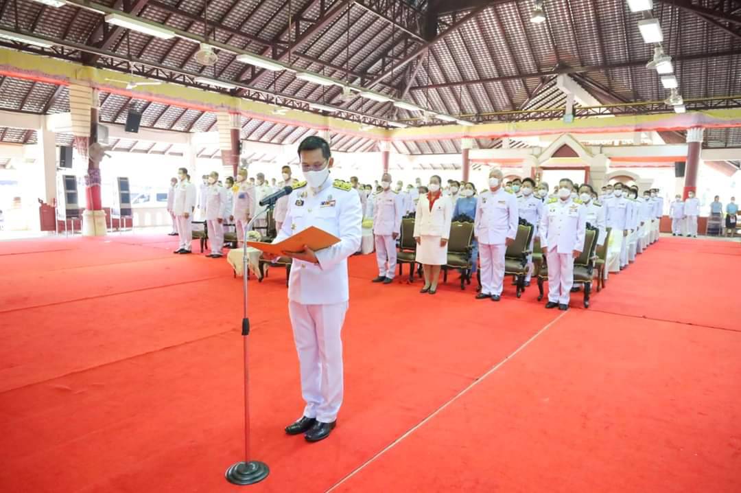 พช.น่าน : ร่วมพิธีเจริญพระพุทธมนต์ พิธีทำบุญตักบาตร และวางพานพุ่มดอกไม้ถวายราชสักการะ ในพิธีเฉลิมฉลองวาระครบรอบ 100 ปี วันประสูติสมเด็จพระเจ้าพี่นางเธอ เจ้าฟ้ากัลยาณิวัฒนา กรมหลวงนราธิวาสราชนครินทร์