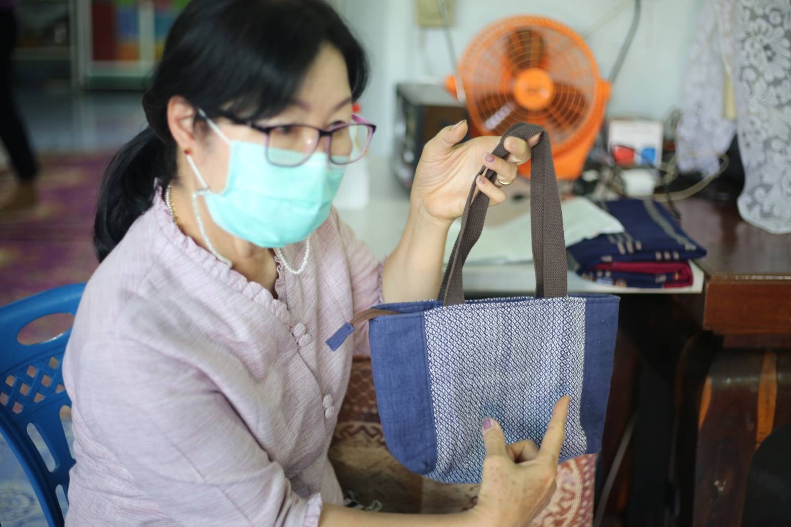 พช.น่าน : ติดตามการพัฒนาผลิตภัณฑ์กลุ่มเป้าหมายโครงการพัฒนาผลิตภัณฑ์ชุมชนกิจกรรมส่งเสริมกระบวนการเครือข่ายองค์ความรู้ (Knowledge Based OTOP : KBO)