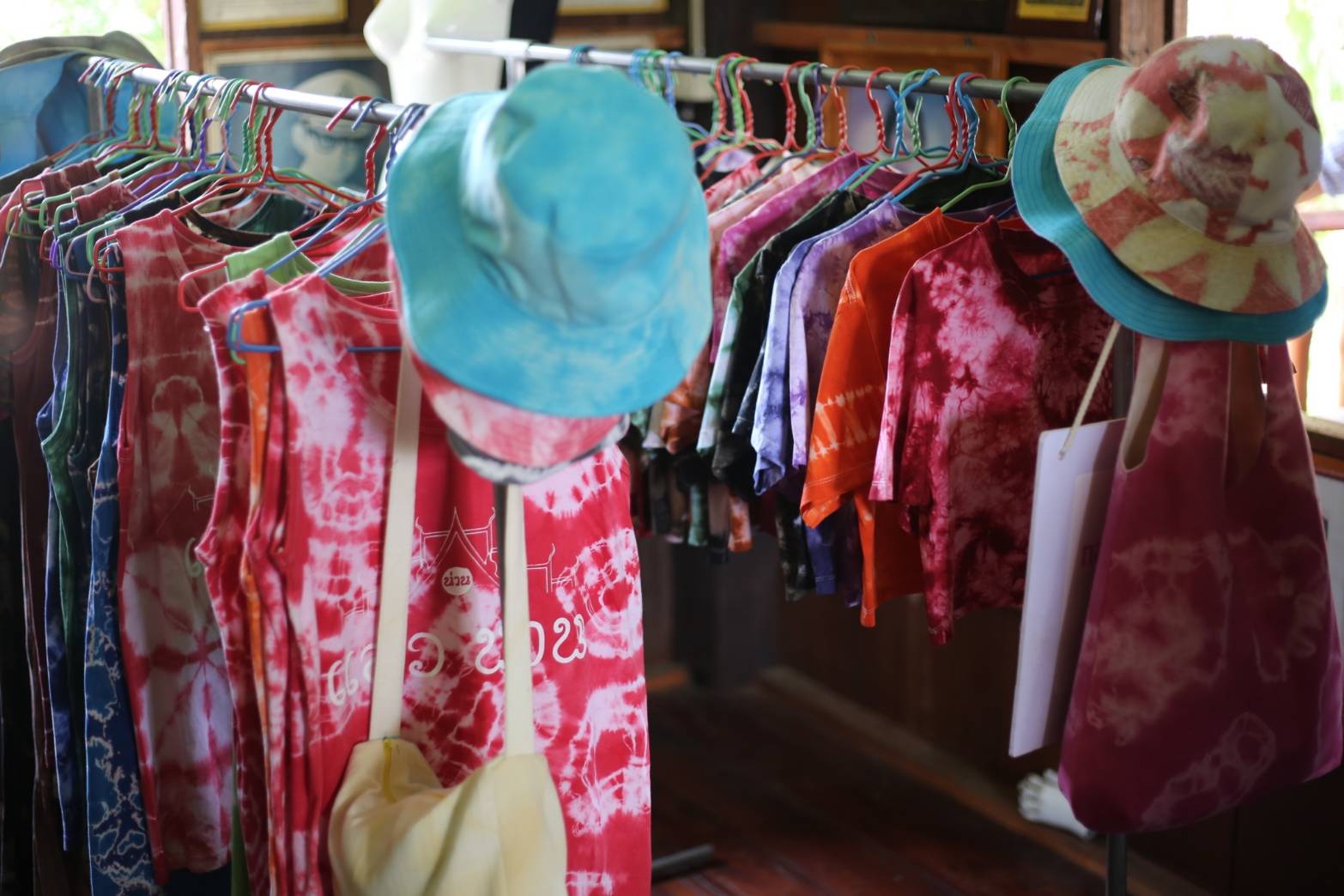 พช.น่าน : ติดตามการพัฒนาผลิตภัณฑ์กลุ่มเป้าหมายโครงการพัฒนาผลิตภัณฑ์ชุมชนกิจกรรมส่งเสริมกระบวนการเครือข่ายองค์ความรู้ (Knowledge Based OTOP : KBO)