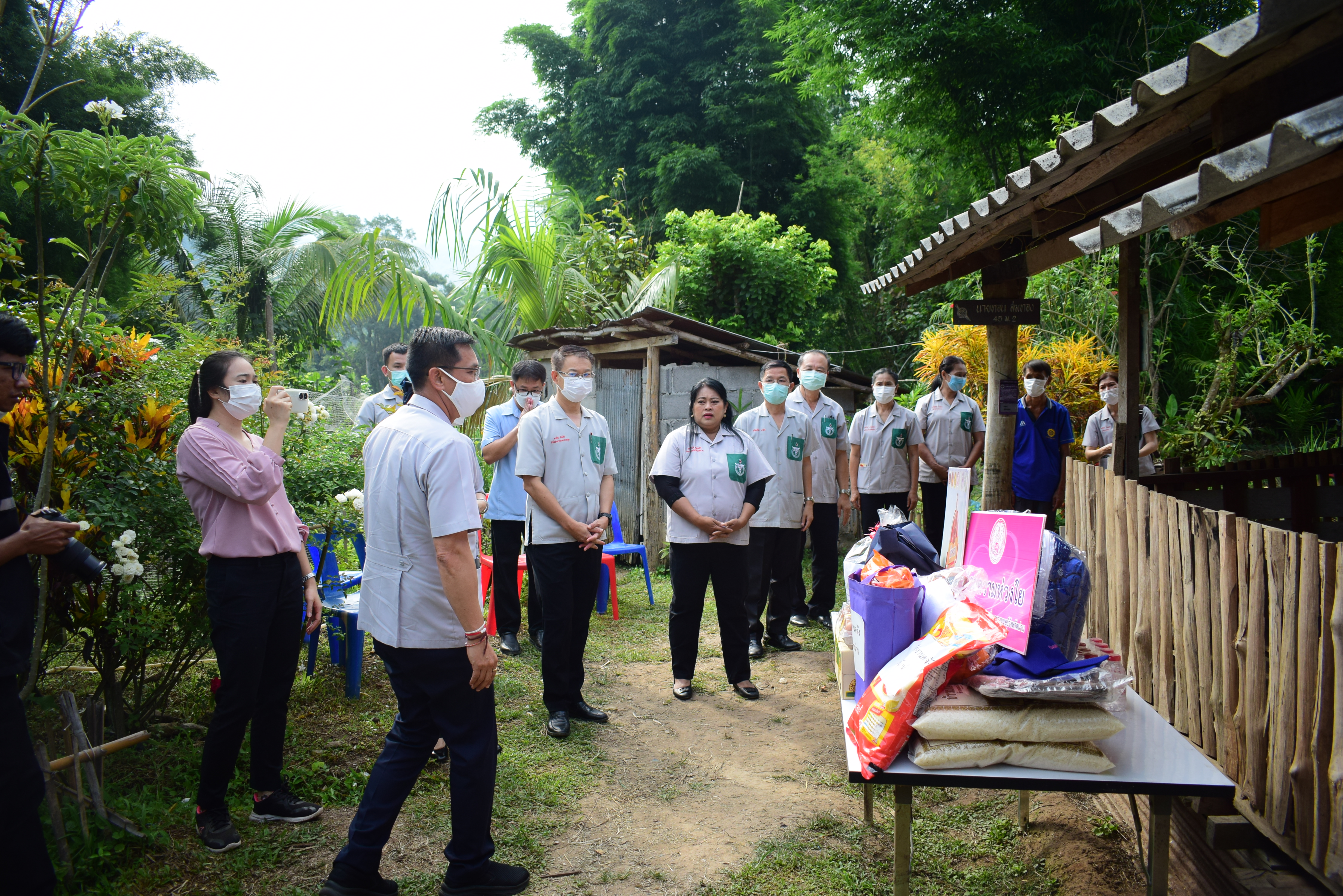 ผู้ว่าราชการจังหวัดน่าน เยี่ยมบ้านครัวเรือนยากจน TPMAP พื้นที่อำเภอแม่จริม จังหวัดน่าน