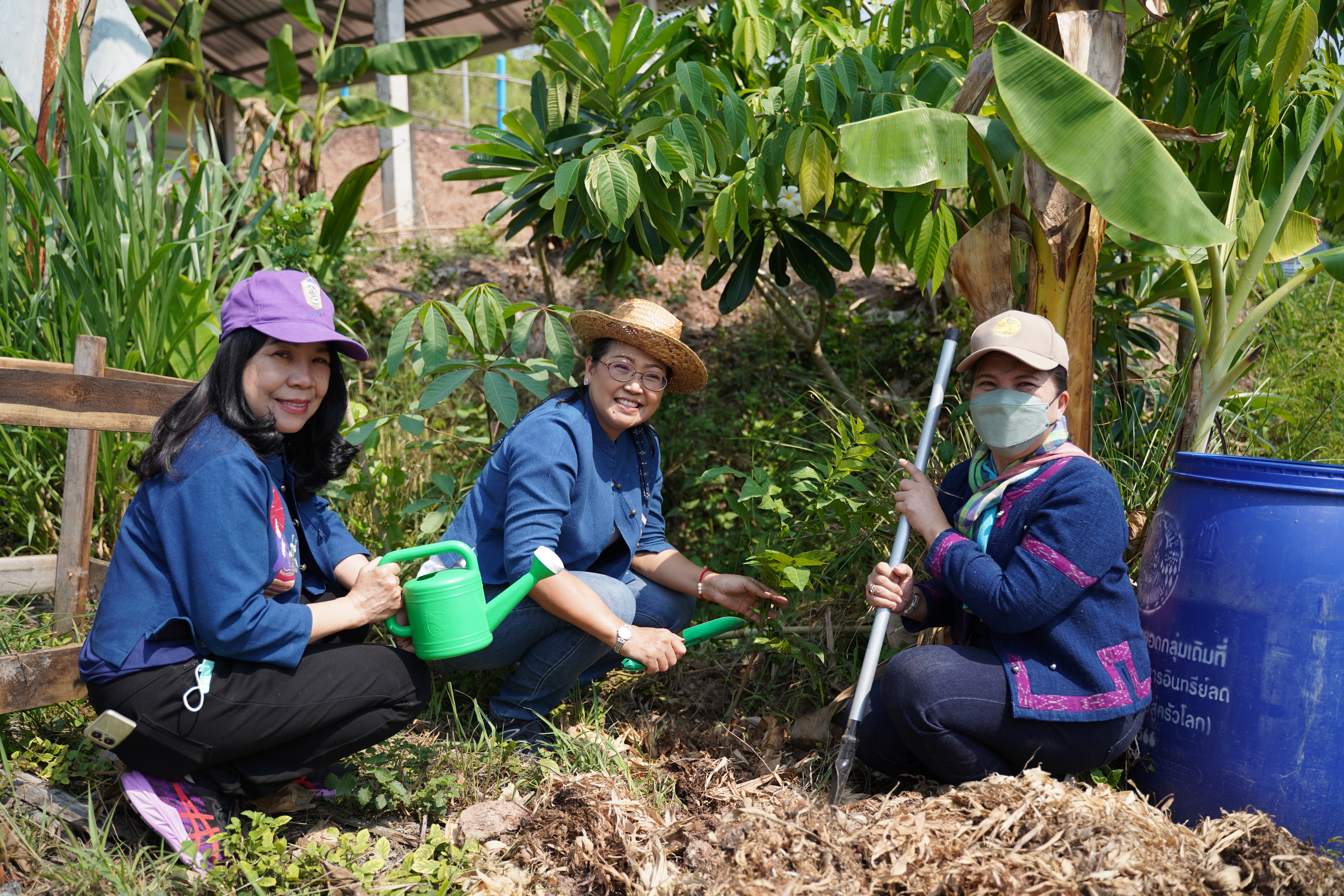 จังหวัดน่าน Kick off  โครงการ “1 หมู่บ้าน 1 ทางนี้มีผล ผู้คนรักกัน เฉลิมพระเกียรติสมเด็จพระเจ้าพี่นางเธอเจ้าฟ้ากัลยาณิวัฒนา กรมหลวงนราธิวาสราชนครินทร์” เนื่องในโอกาสเฉลิมฉลองวาระ ครบ 100 ปี วันประสูติ (6 พฤษภาคม 2566) และกิจกรรมเอามื้อสามัคคี “พัฒนาพื้นที่ต้นแบบ รักษ์สิ่งแวดล้อม” ตามโครงการโคก หนอง นาวิถีน่าน พอเพียงสู่ความยั่งยืน ครั้งที่ 3/2566