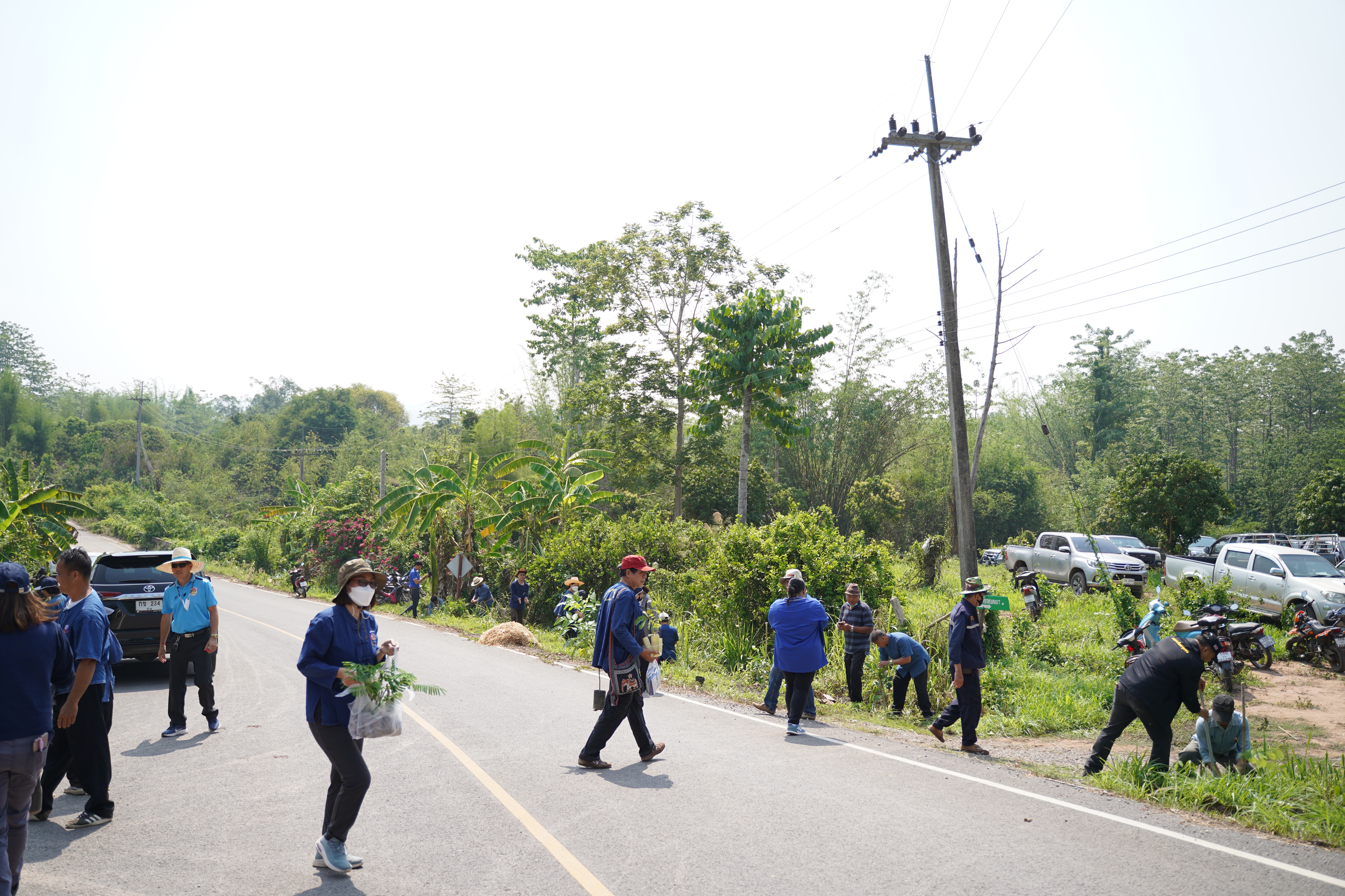 จังหวัดน่าน Kick off  โครงการ “1 หมู่บ้าน 1 ทางนี้มีผล ผู้คนรักกัน เฉลิมพระเกียรติสมเด็จพระเจ้าพี่นางเธอเจ้าฟ้ากัลยาณิวัฒนา กรมหลวงนราธิวาสราชนครินทร์” เนื่องในโอกาสเฉลิมฉลองวาระ ครบ 100 ปี วันประสูติ (6 พฤษภาคม 2566) และกิจกรรมเอามื้อสามัคคี “พัฒนาพื้นที่ต้นแบบ รักษ์สิ่งแวดล้อม” ตามโครงการโคก หนอง นาวิถีน่าน พอเพียงสู่ความยั่งยืน ครั้งที่ 3/2566