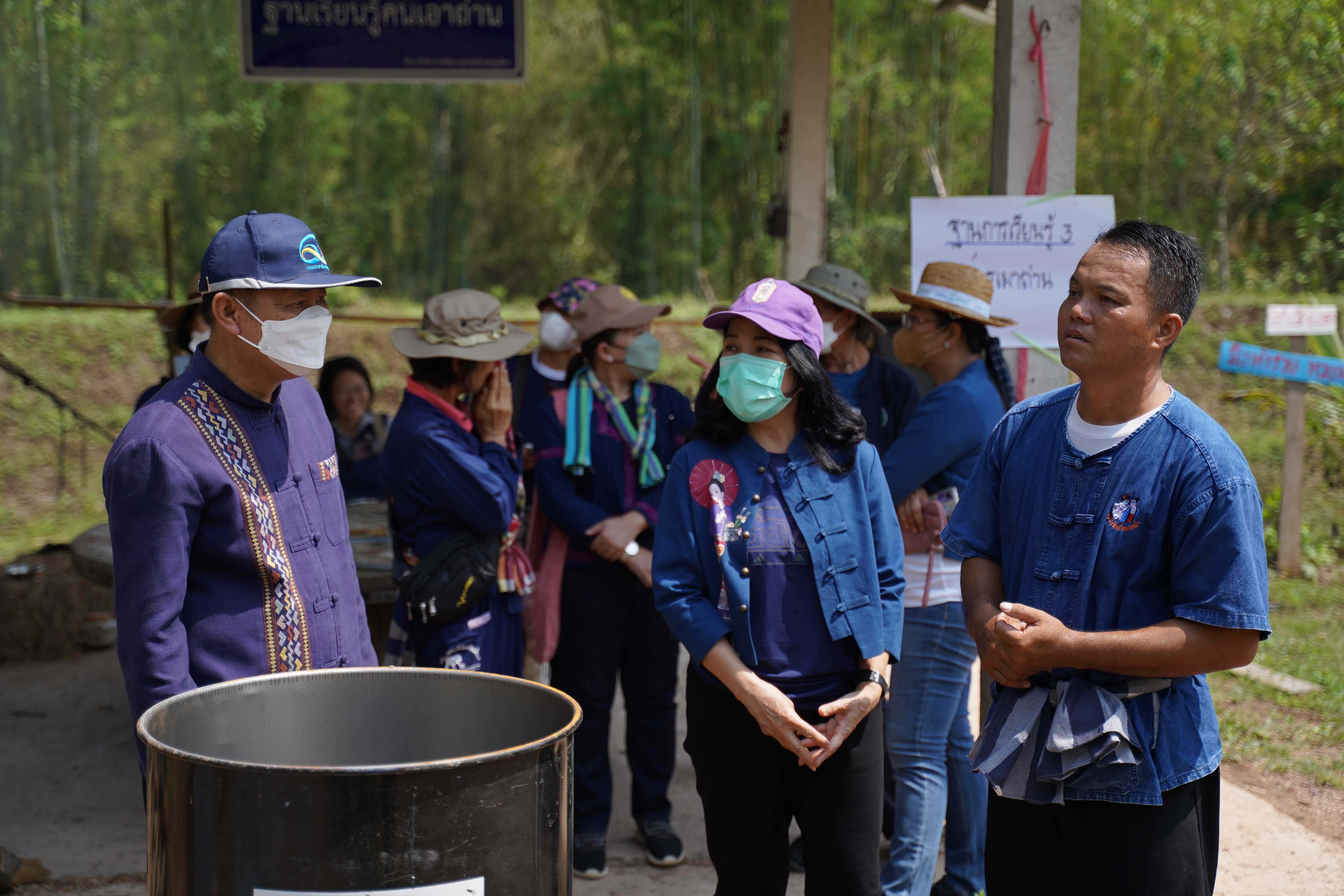 จังหวัดน่าน Kick off  โครงการ “1 หมู่บ้าน 1 ทางนี้มีผล ผู้คนรักกัน เฉลิมพระเกียรติสมเด็จพระเจ้าพี่นางเธอเจ้าฟ้ากัลยาณิวัฒนา กรมหลวงนราธิวาสราชนครินทร์” เนื่องในโอกาสเฉลิมฉลองวาระ ครบ 100 ปี วันประสูติ (6 พฤษภาคม 2566) และกิจกรรมเอามื้อสามัคคี “พัฒนาพื้นที่ต้นแบบ รักษ์สิ่งแวดล้อม” ตามโครงการโคก หนอง นาวิถีน่าน พอเพียงสู่ความยั่งยืน ครั้งที่ 3/2566