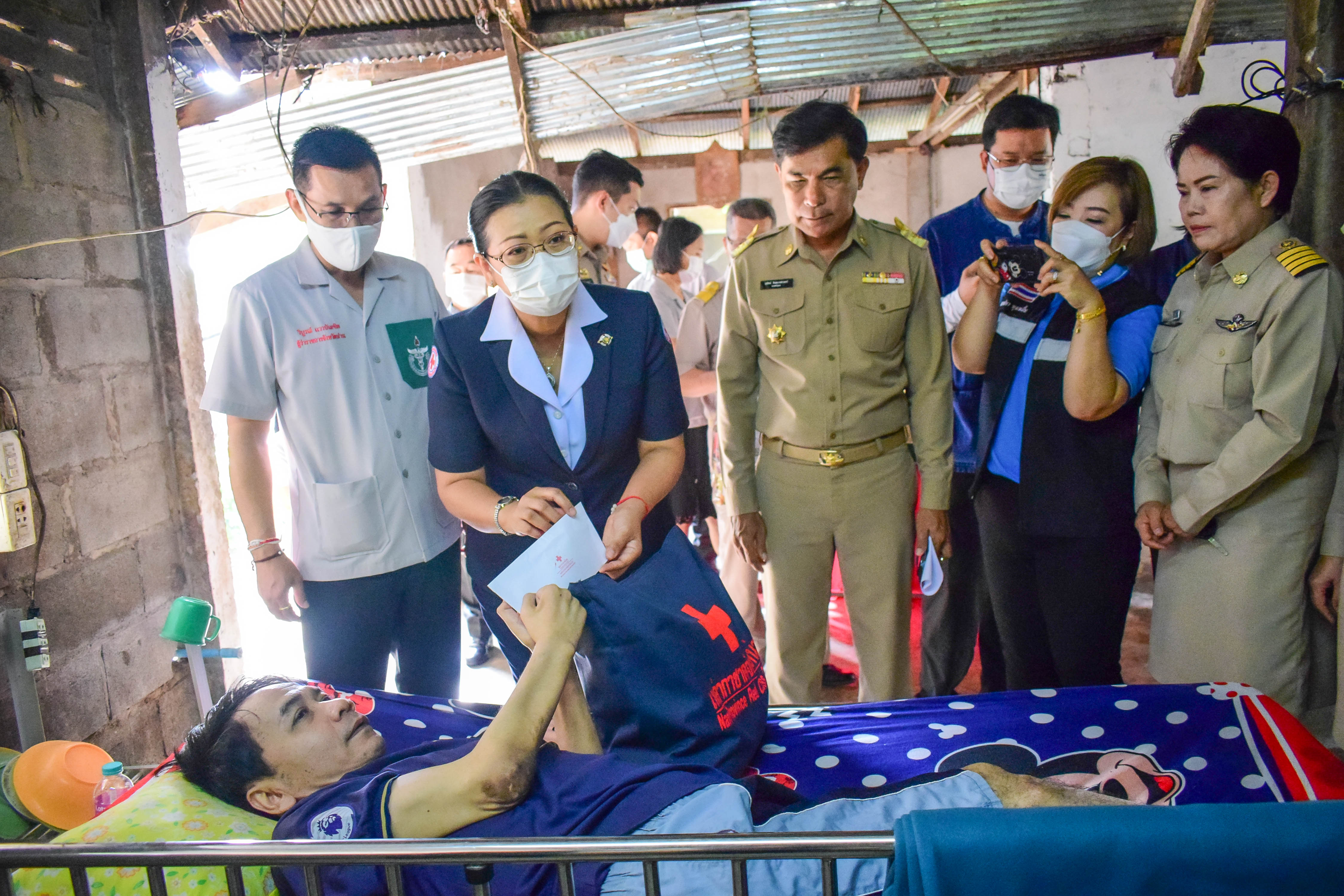 ผู้ว่าราชการจังหวัดน่าน นำทีมเยี่ยมบ้านครัวเรือนยากจน TPMAP พื้นที่ อ.ท่าวังผา จ.น่าน