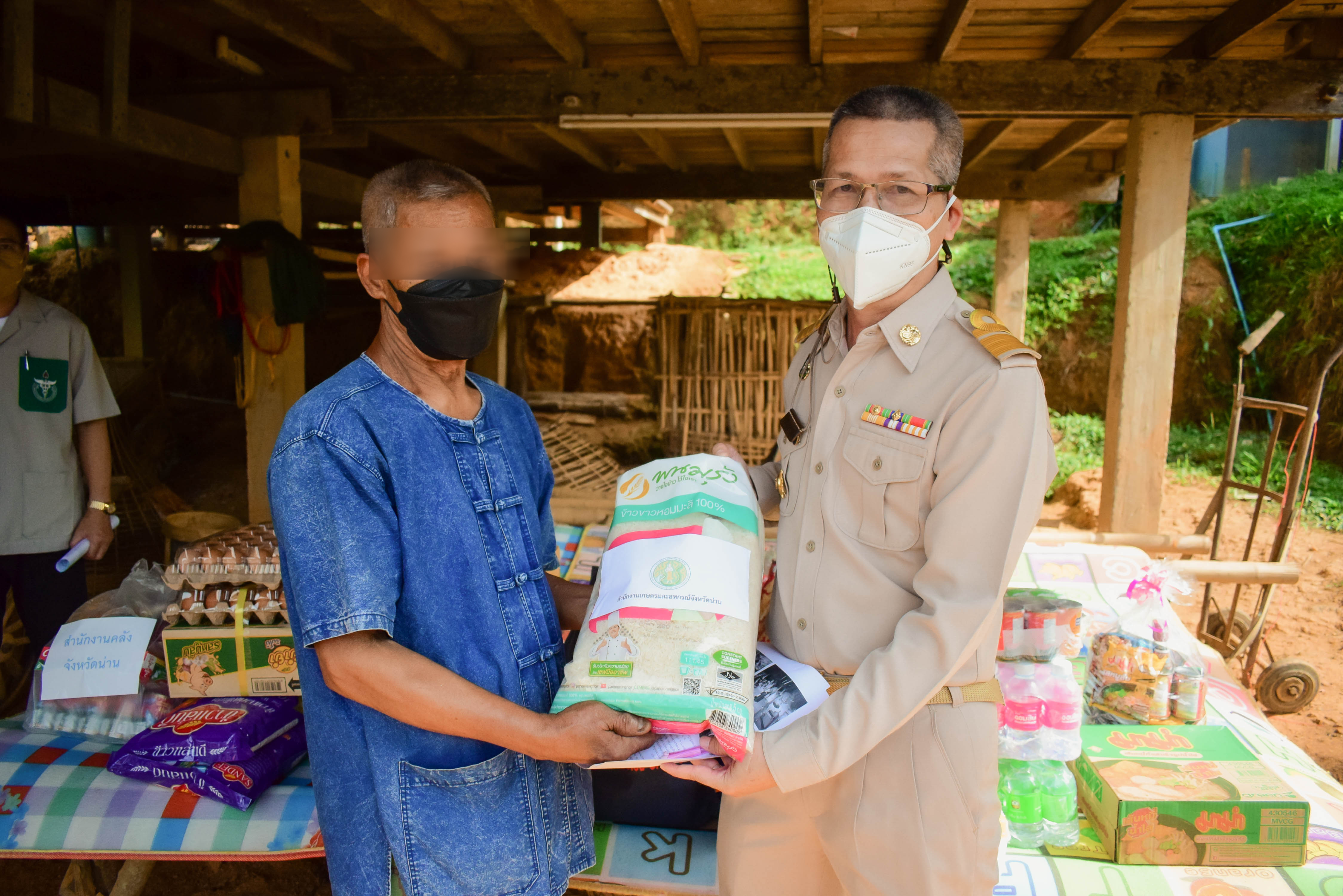 พช.น่าน : ร่วมกิจกรรมเยี่ยมบ้านครัวเรือนยากจน TPMAP พื้นที่อำเภอนาหมื่น จังหวัดน่าน