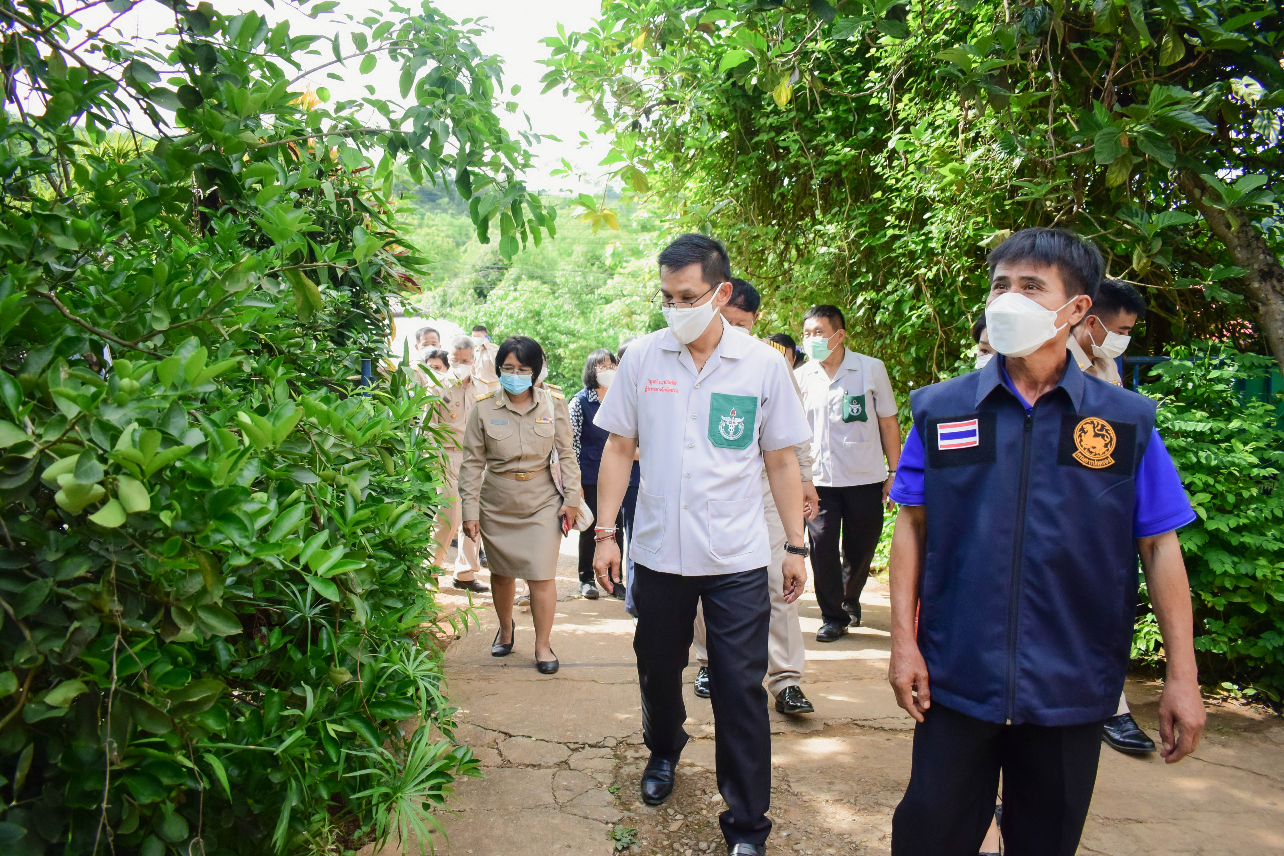 พช.น่าน : ผู้ว่าราชการจังหวัดน่าน เยี่ยมเยือนครัวเรือนต้นแบบการปลูกผักสวนครัวเพื่อสร้างความมั่นคงทางอาหาร ในพื้นที่อำเภอนาหมื่น จังหวัดน่าน