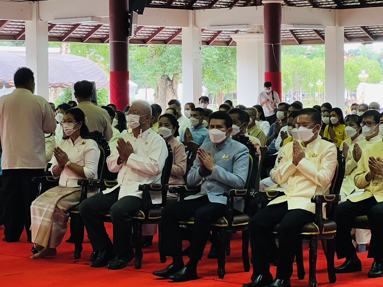 #พช.น่าน# ร่วมพิธีทำบุญตักบาตรถวายพระกุศล  เนื่องในงานฉลองพระชนมายุ 8 รอบ สมเด็จพระอริยวงศาคตญาน สมเด็จพระสังฆราช สกลมหาสังฆปริณายก