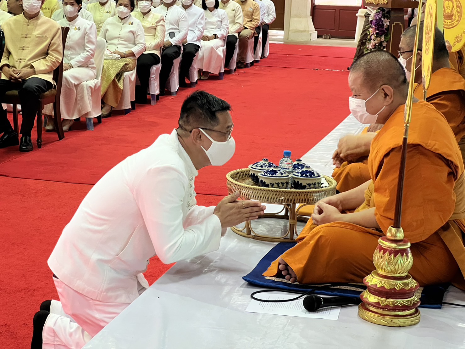 #พช.น่าน# ร่วมพิธีทำบุญตักบาตรถวายพระกุศล  เนื่องในงานฉลองพระชนมายุ 8 รอบ สมเด็จพระอริยวงศาคตญาน สมเด็จพระสังฆราช สกลมหาสังฆปริณายก