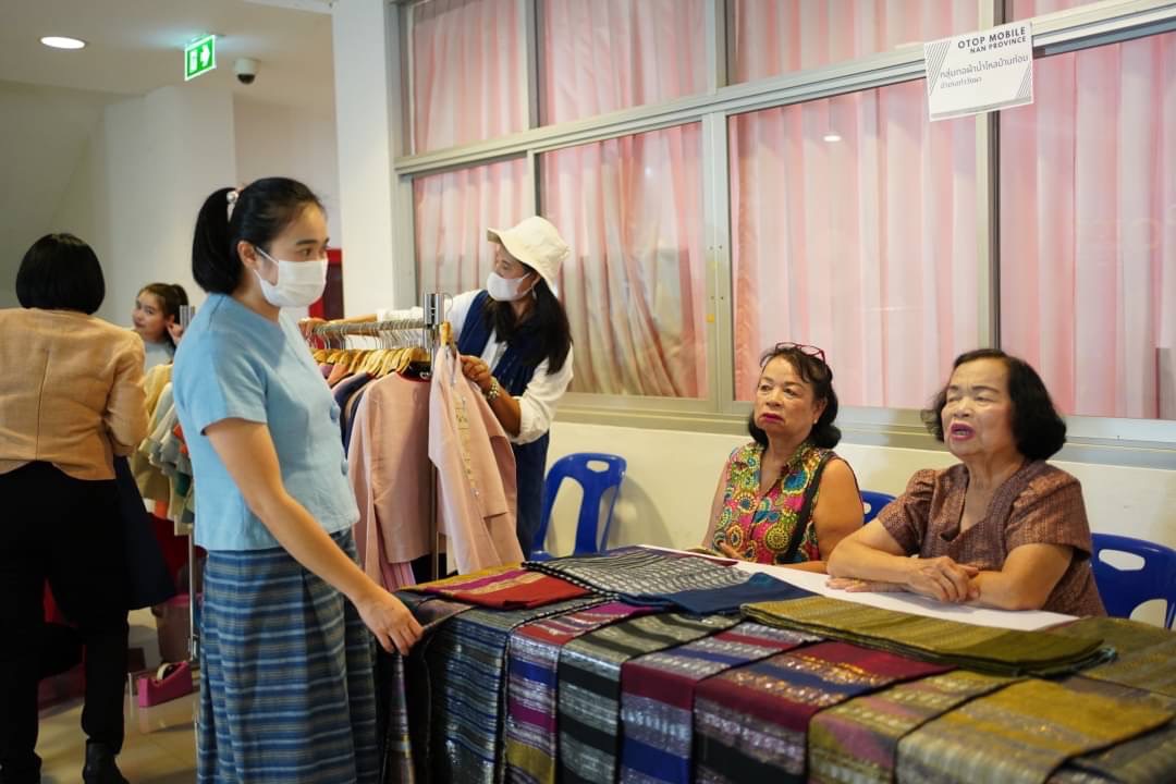 ผู้ว่าราชการจังหวัดน่าน เชิญชวนเลือกชม&ช้อป ในงาน OTOP Mobile ประจำเดือนมิถุนายน