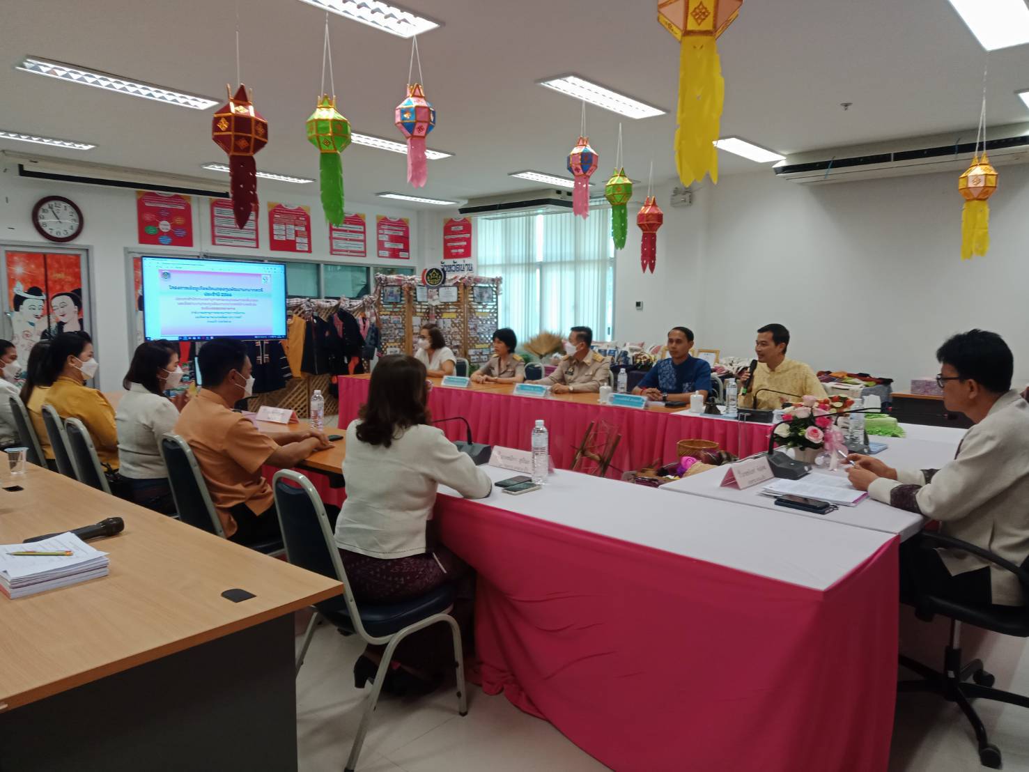 พช.น่าน : ต้อนรับคณะกรรมการคัดเลือกคนกองทุนพัฒนาบทบาทสตรีดีเด่นระดับเขตตรวจราชการ โครงการเชิดชูเกียรติคนกองทุนพัฒนาบทบาทสตรี ประจำปี 2566
