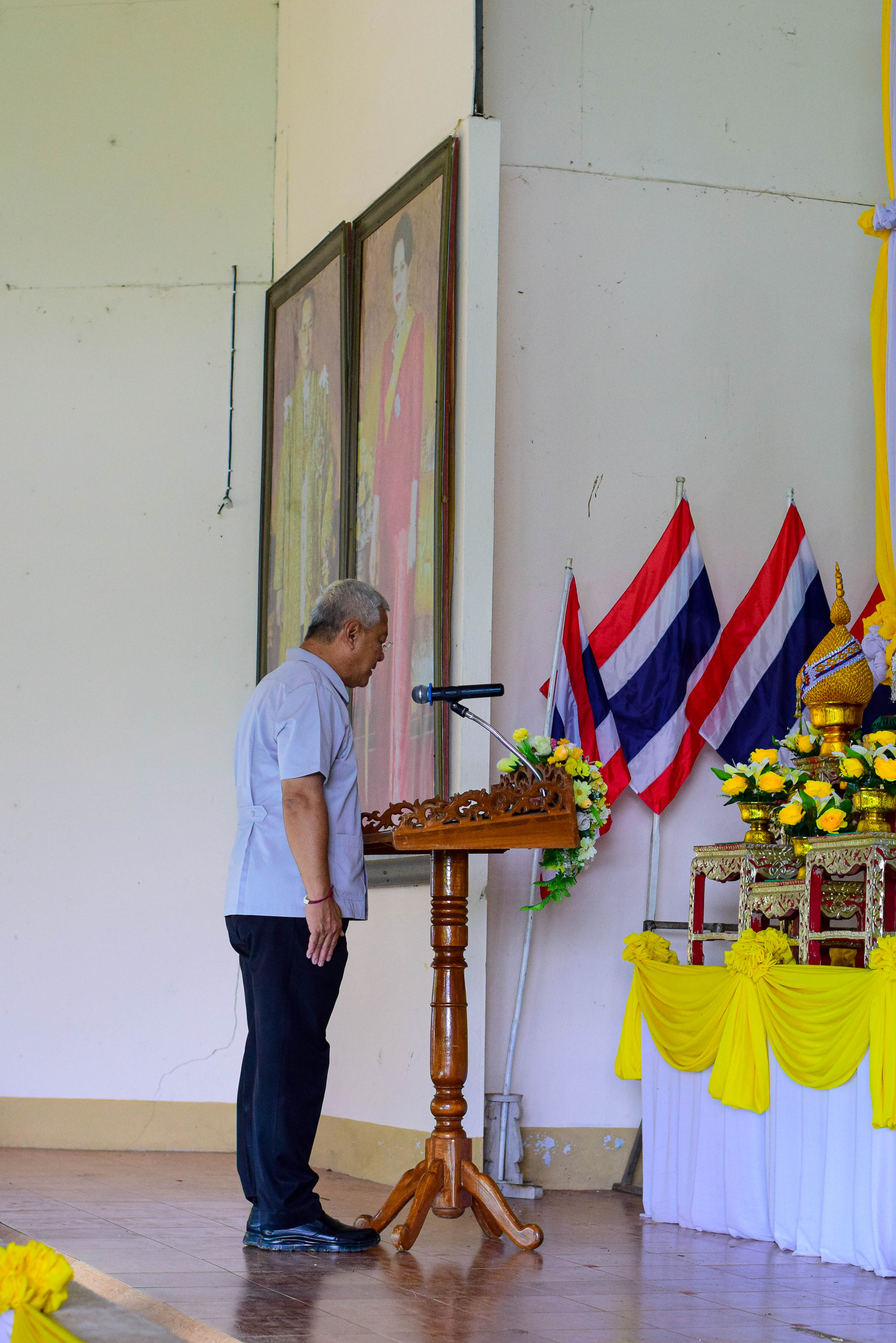 พช.น่าน : ร่วมกิจกรรมหน่วยแพทย์เคลื่อนที่ พอ.สว. และการหน่วยบำบัดทุกข์บำรุงสุขสร้างรอยยิ้มให้ประชาชน อำเภอสองแคว จังหวัดน่าน