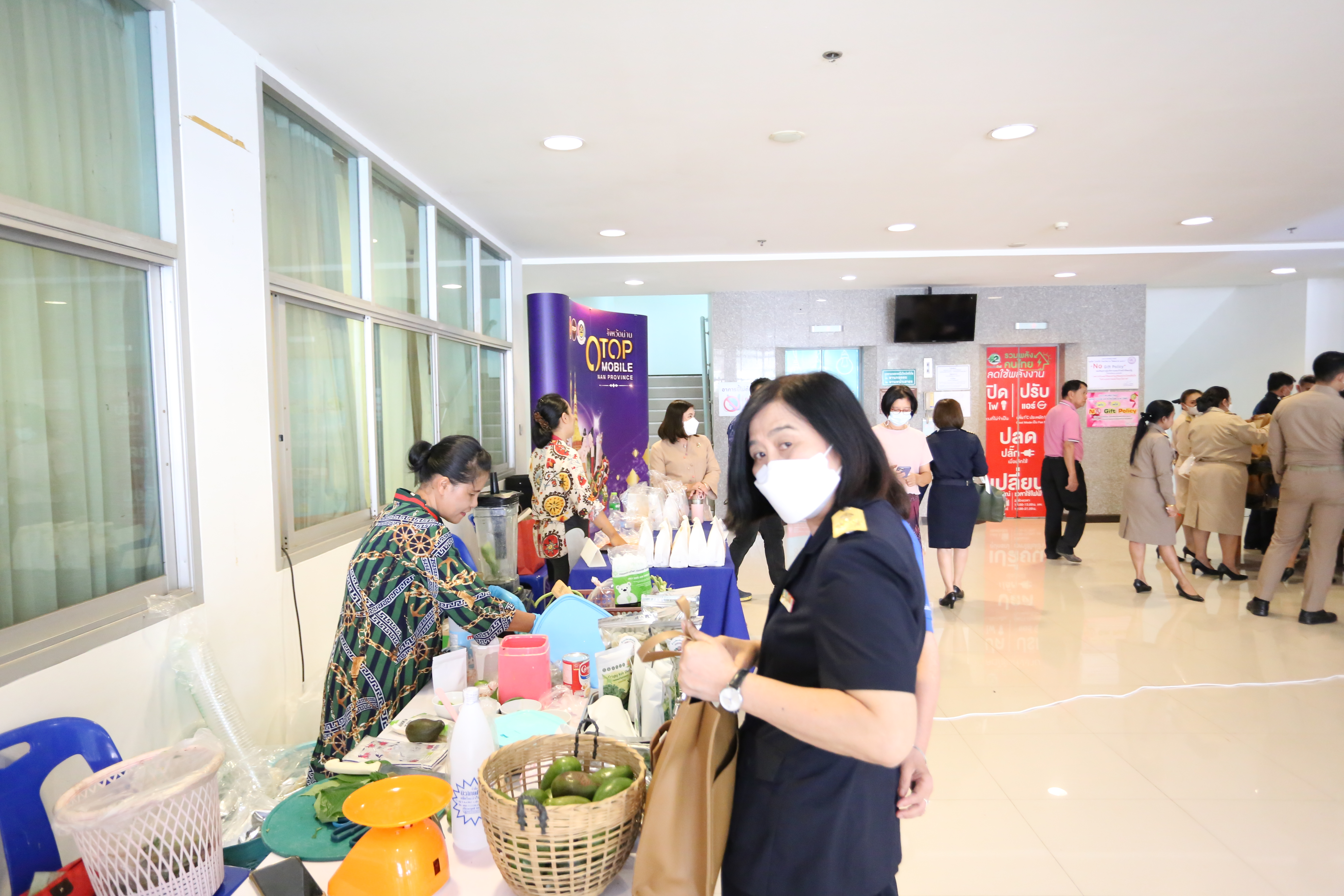 พช.น่าน : จัดกิจกรรม OTOP Mobile ประจำเดือน กรกฎาคม 2566