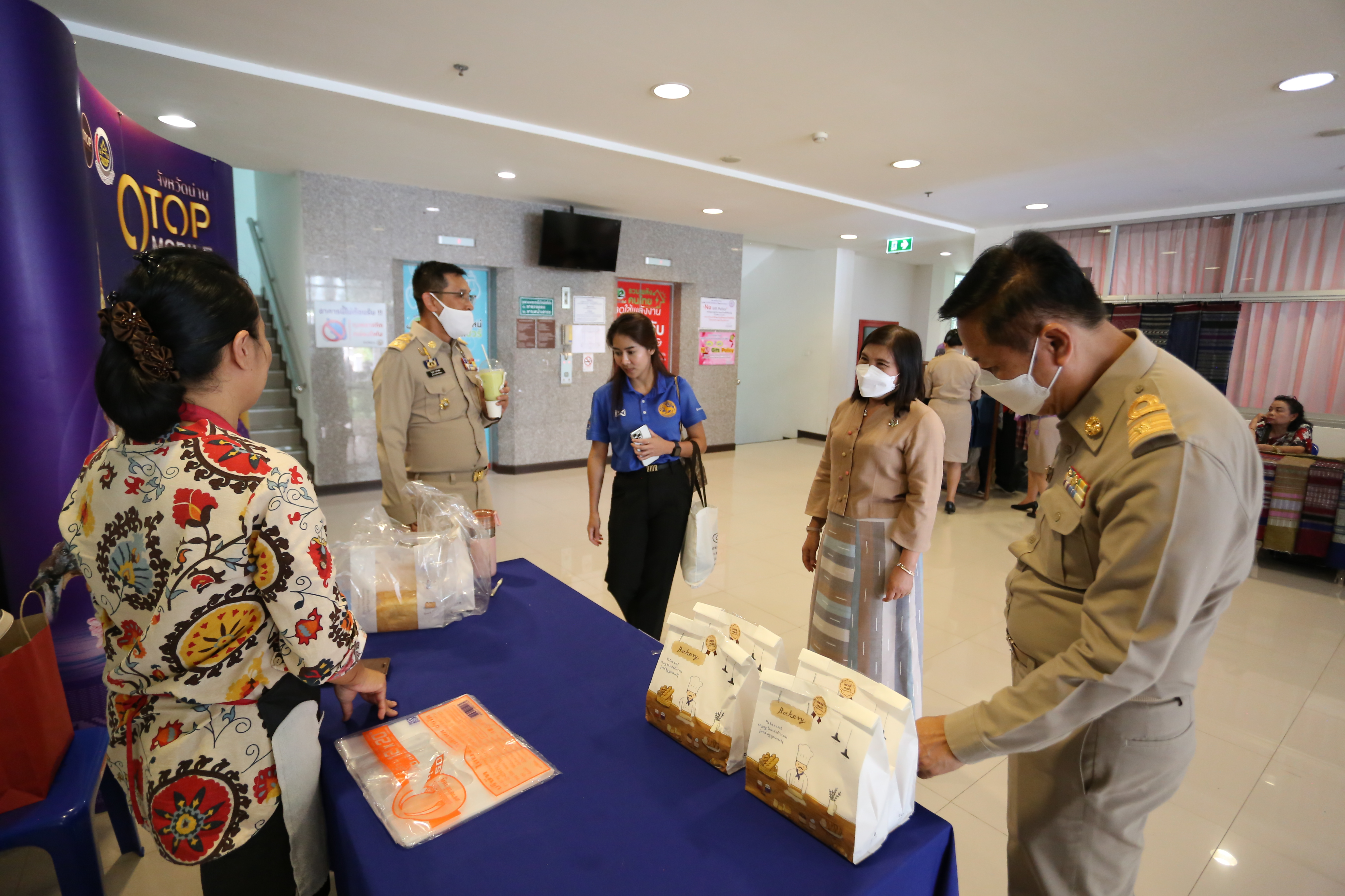 พช.น่าน : จัดกิจกรรม OTOP Mobile ประจำเดือน กรกฎาคม 2566