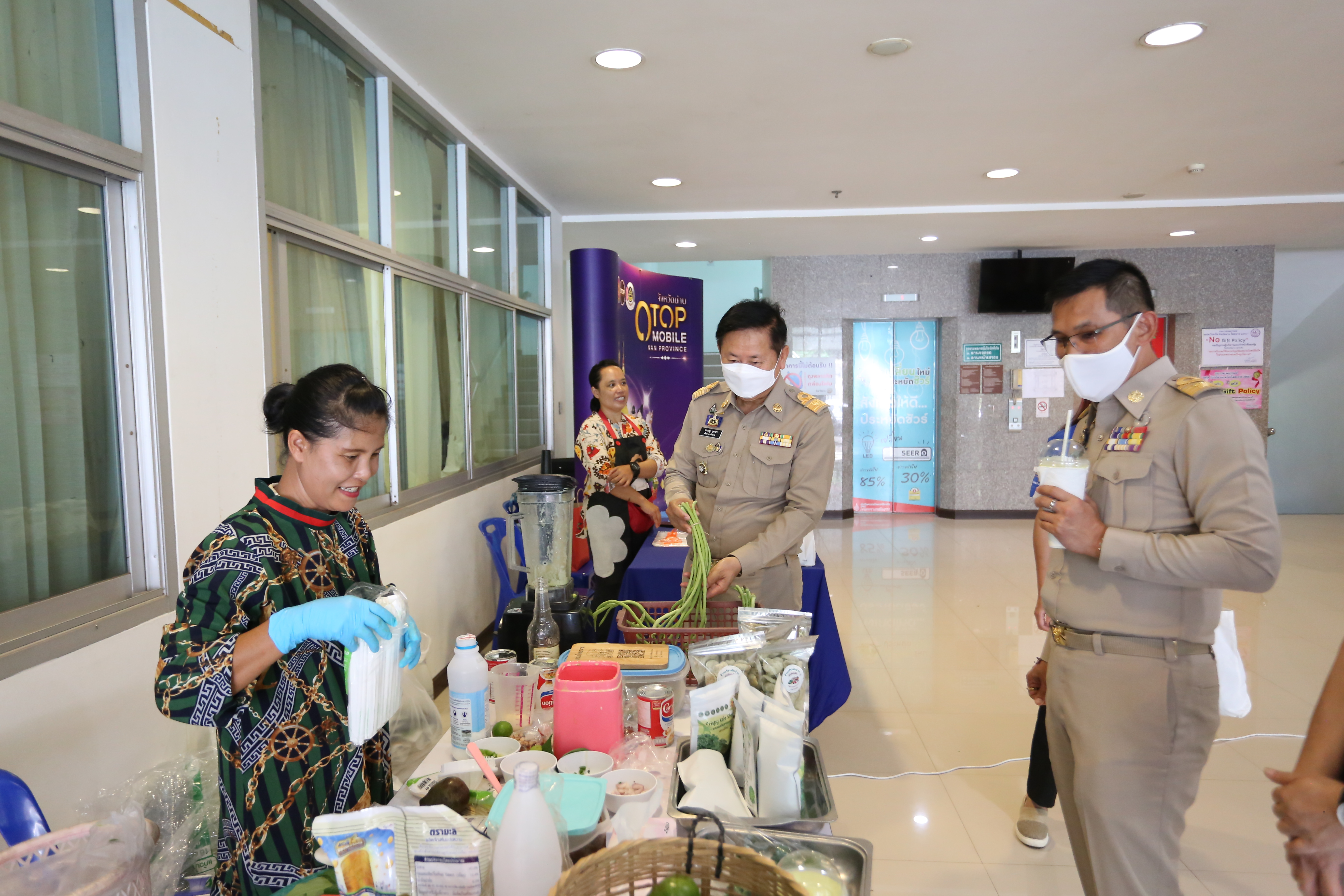 พช.น่าน : จัดกิจกรรม OTOP Mobile ประจำเดือน กรกฎาคม 2566