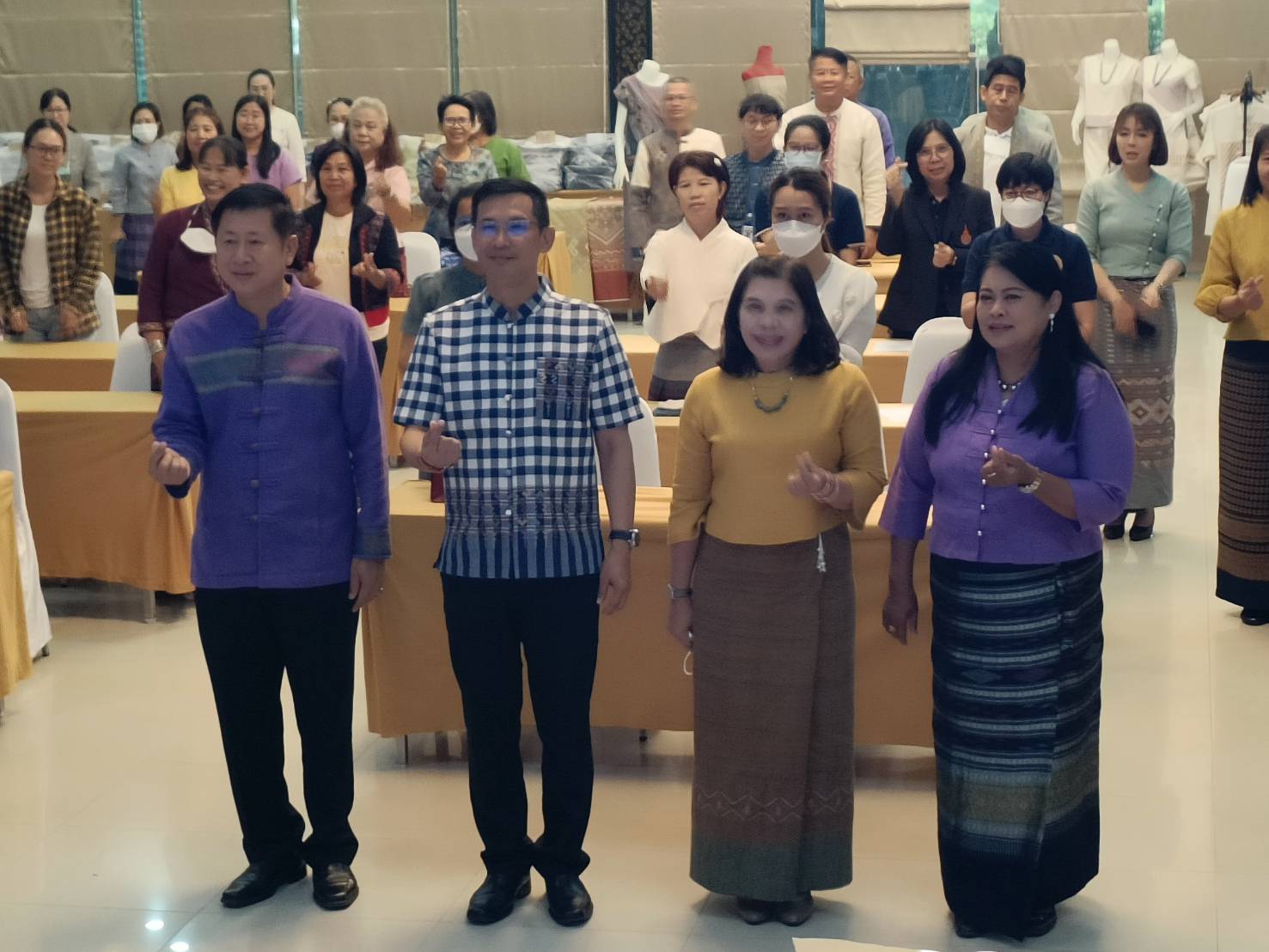 พช.น่าน : ดำเนินการพิจารณาคัดเลือกสุดยอดผลิตภัณฑ์ OTOP ตามโครงการส่งเสริมกระบวนการเครือข่ายองค์ความรู้ (Knowledge-Based OTOP : KBO) กิจกรรมที่ 2 พัฒนาผลิตภัณฑ์ OTOP โดยเครือข่ายองค์ความรู้ KBO จังหวัด ประจำปี พ.ศ.2566