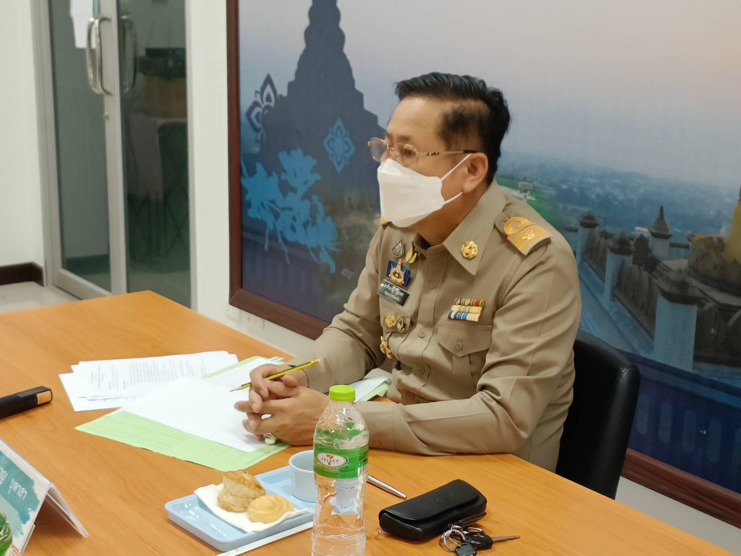 พช.น่าน : ประชุมพิจารณาคัดเลือกสื่อบทเรียนผลสำเร็จการขจัดความยากจนตามโครงการการสร้างนักขับเคลื่อนยุทธศาสตร์นำการเปลี่ยนแปลง ประจำปีงบประมาณ พ.ศ.2566