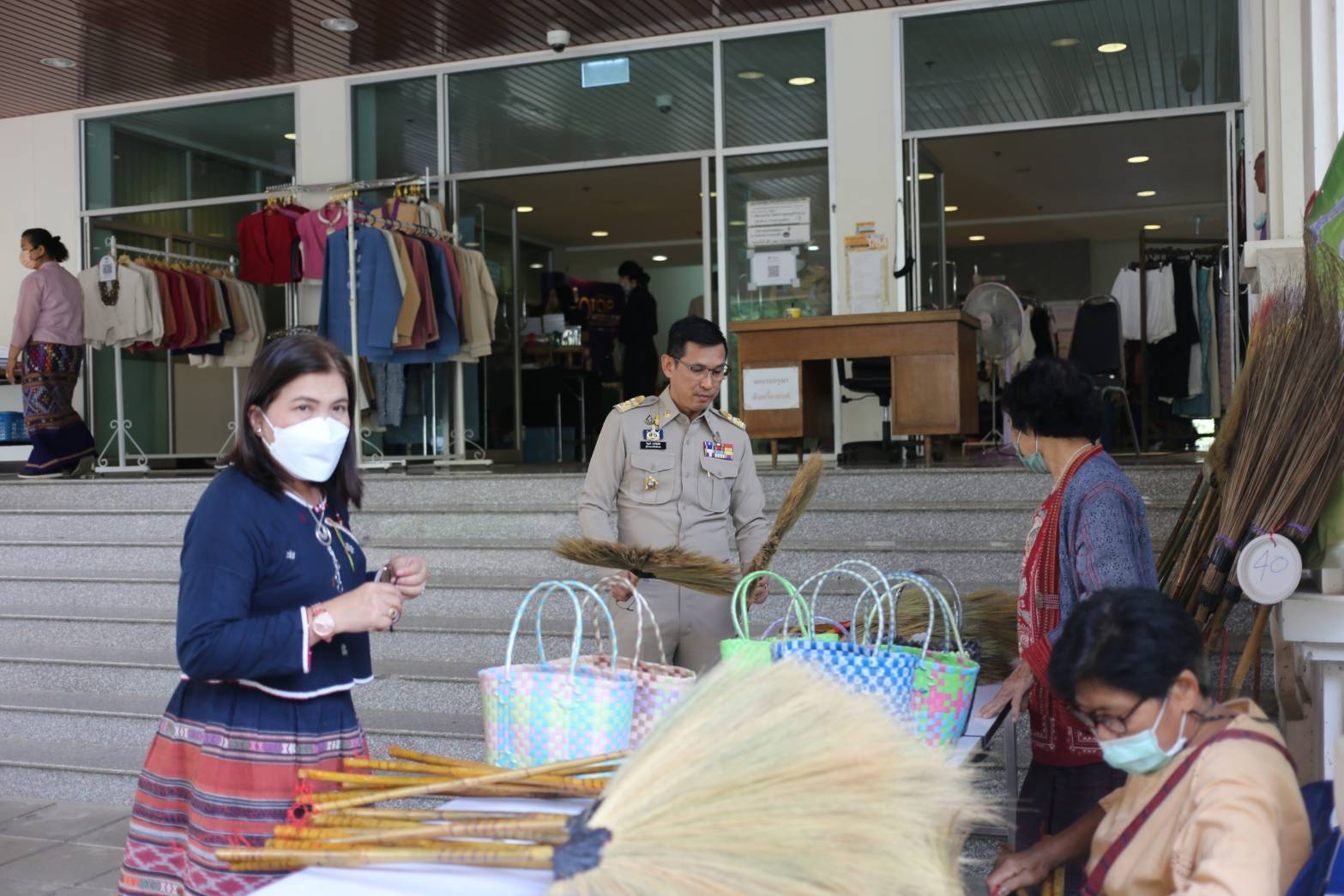 พช.น่าน : จัดกิจกรรม OTOP Mobile ประจำเดือน สิงหาคม 2566