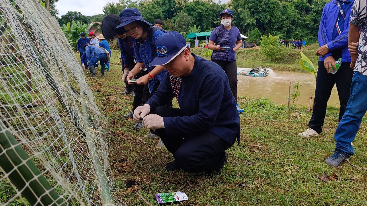 📣พช.น่าน : จัดกิจกรรมเอามื้อสามัคคี “พัฒนาพื้นที่ต้นแบบ รักษ์สิ่งแวดล้อม” ตามโครงการโคก หนอง นา วิถีน่าน พอเพียงสู่ความยั่งยืน ครั้งที่ 5/2566 พื้นที่ตำบลบ่อแก้ว อำเภอนาหมื่น จังหวัดน่าน