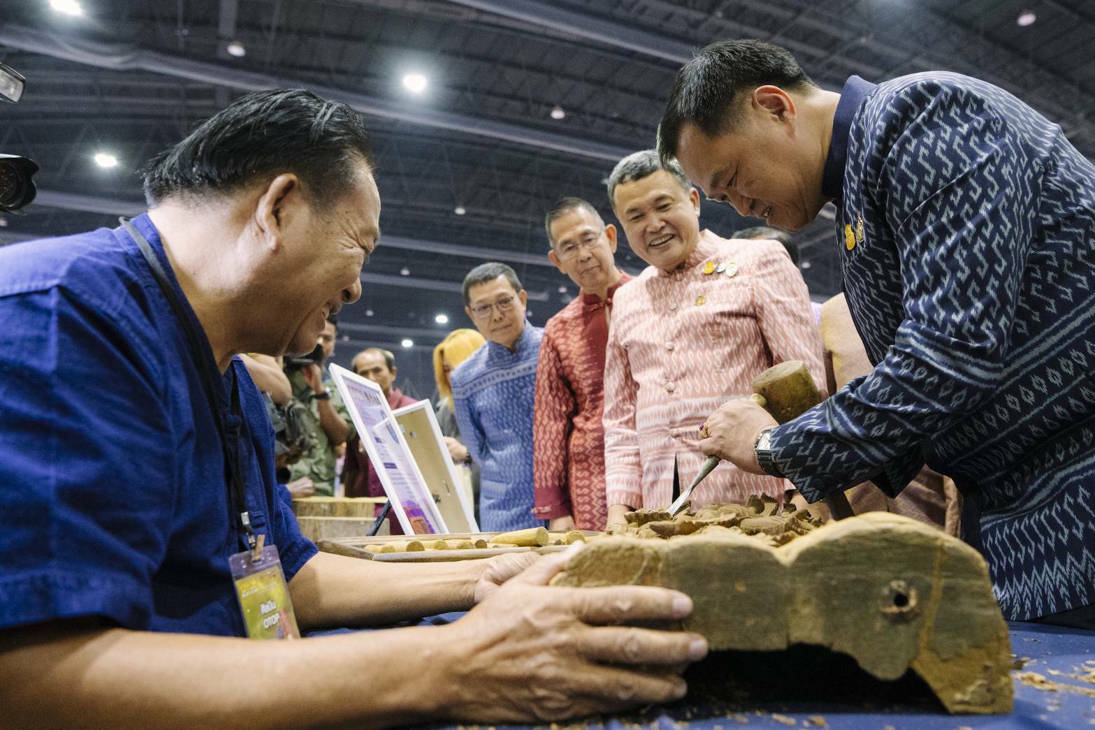 พช.น่าน : ร่วมงาน OTOP Midyear 2023 ภายใต้แนวคิด “ที่สุดแห่งภูมิปัญญา รังสรรค์จากการพัฒนา เพิ่มมูลค่าเศรษฐกิจไทย”