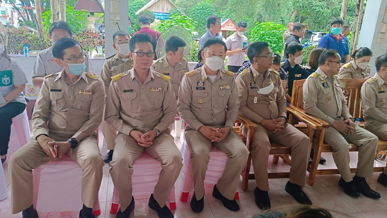 พช.น่าน : ร่วมกิจกรรมหน่วยแพทย์เคลื่อนที่ พอ.สว. และการหน่วยบำบัดทุกข์บำรุงสุขสร้างรอยยิ้มให้ประชาชน พื้นที่อำเภอเวียงสา จังหวัดน่าน