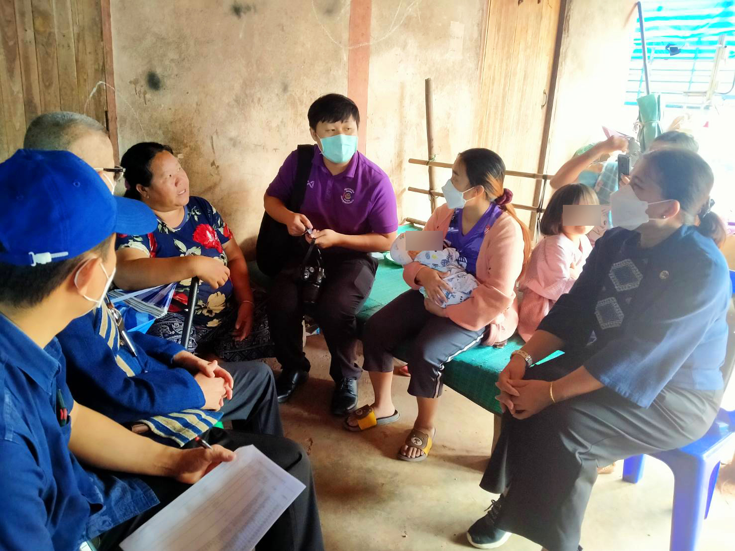 พช. น่าน ลงพื้นที่นำความห่วงใยจากรองนายกรัฐมนตรีและรัฐมนตรีว่าการกระทรวงมหาดไทย เยี่ยมครอบครัวผู้ประสบภัยจากสงครามในอิสราเอล ในพื้นที่อำเภอทุ่งช้าง จังหวัดน่าน