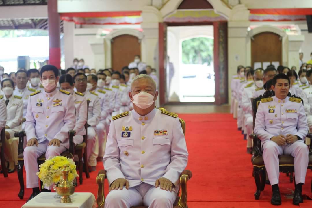 พช.น่าน ร่วมประกอบพิธีทำบุญตักบาตรถวายเป็นพระราชกุศล เนื่องในวันนวมินทรมหาราช พระบาทสมเด็จพระบรมชนกาธิเบศร มหาภูมิพลอดุลยเดชมหาราช บรมนาถบพิตร