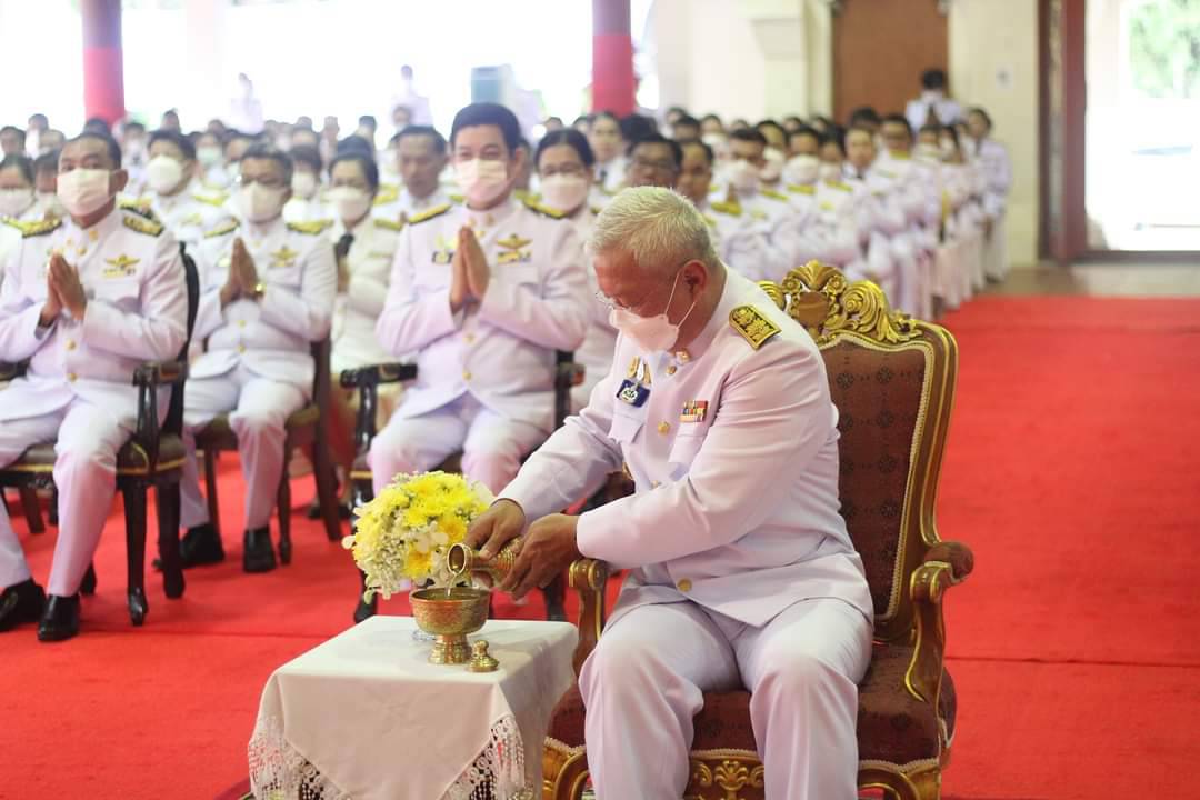พช.น่าน ร่วมประกอบพิธีทำบุญตักบาตรถวายเป็นพระราชกุศล เนื่องในวันนวมินทรมหาราช พระบาทสมเด็จพระบรมชนกาธิเบศร มหาภูมิพลอดุลยเดชมหาราช บรมนาถบพิตร