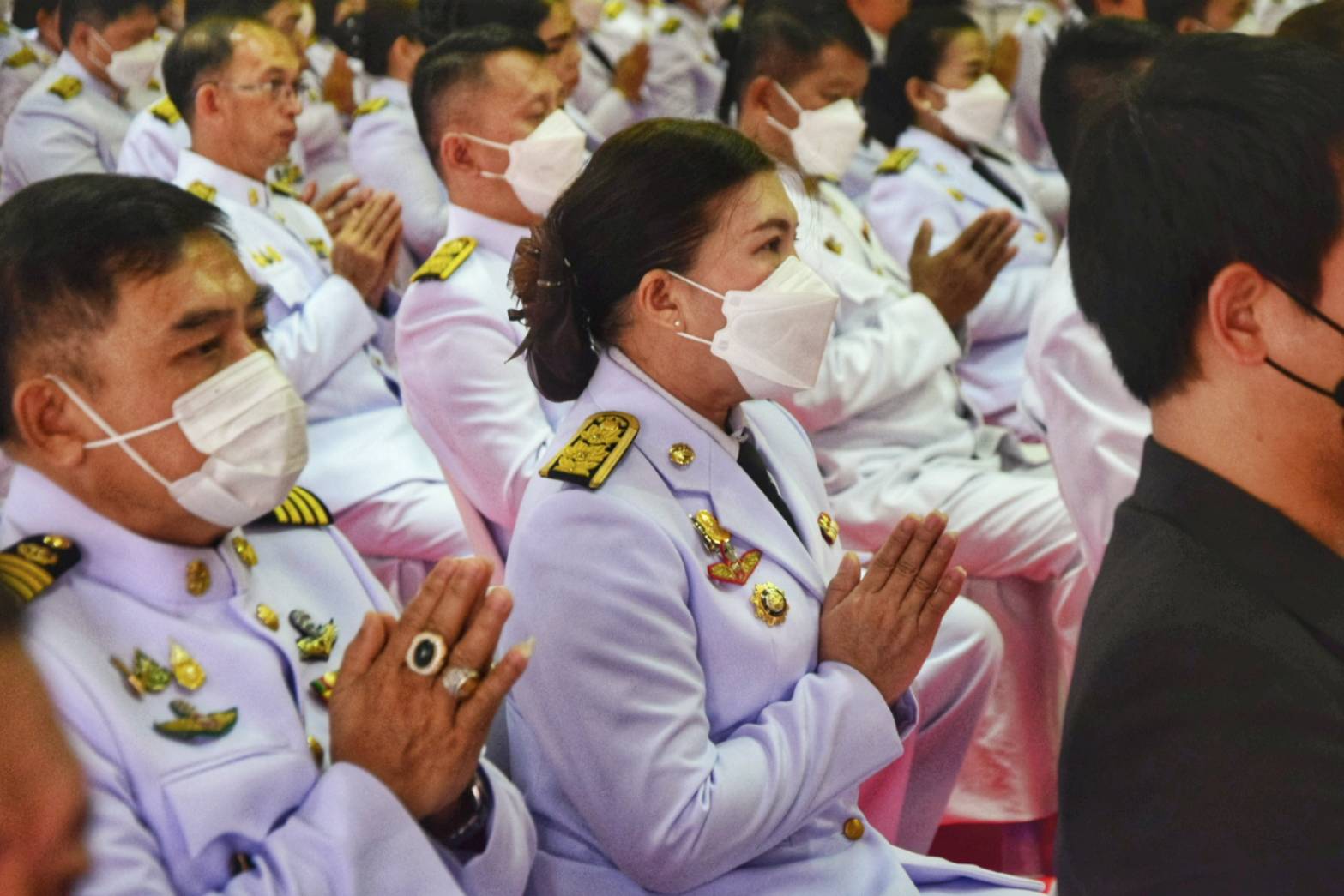 พช.น่าน ร่วมประกอบพิธีทำบุญตักบาตรถวายเป็นพระราชกุศล เนื่องในวันนวมินทรมหาราช พระบาทสมเด็จพระบรมชนกาธิเบศร มหาภูมิพลอดุลยเดชมหาราช บรมนาถบพิตร