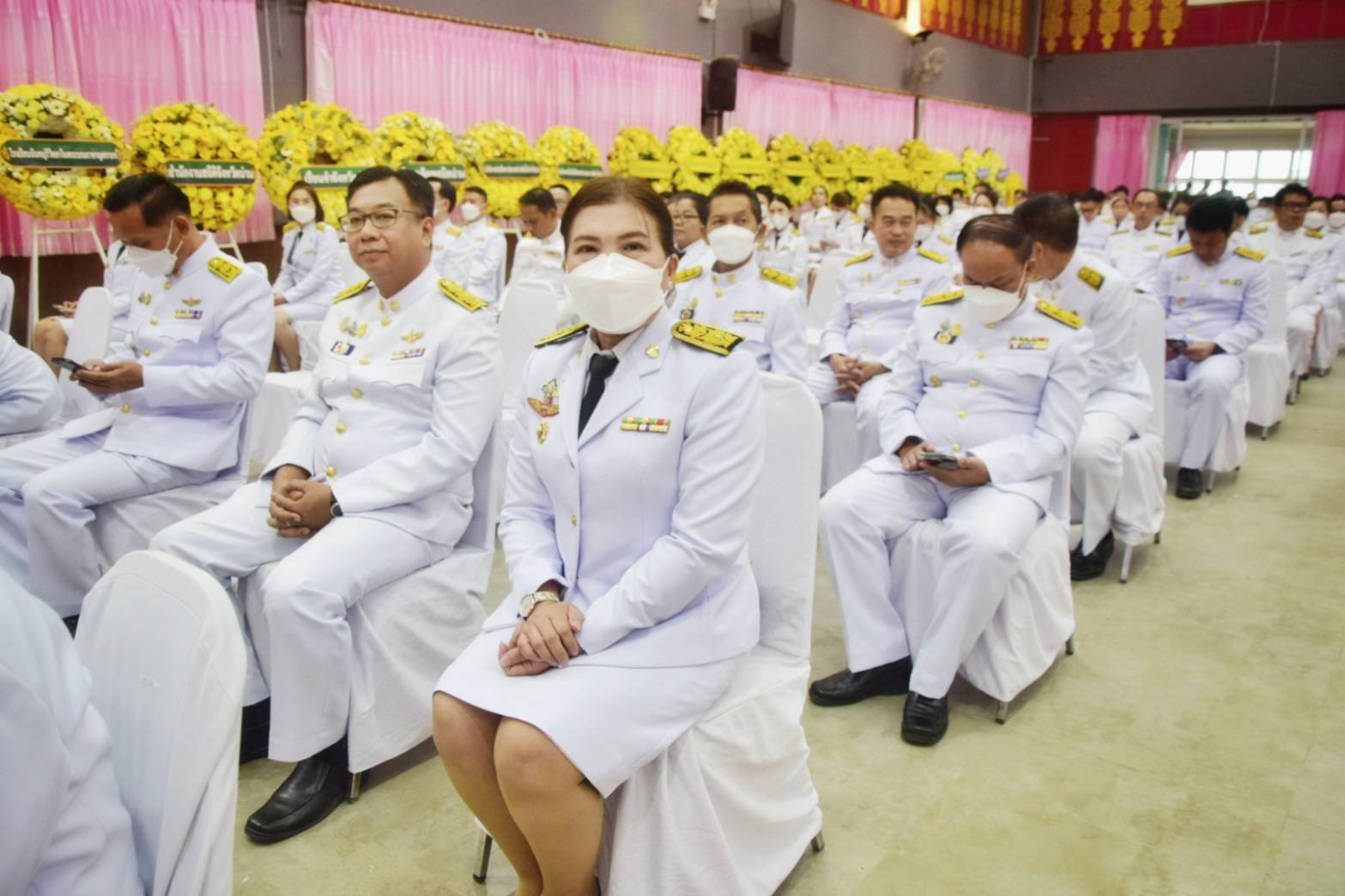 พช.น่าน ร่วมประกอบพิธีวางพวงมาลา เนื่องในวันนวมินทรมหาราช พระบาทสมเด็จพระบรมชนกาธิเบศร มหาภูมิพลอดุลยเดชมหาราช บรมนาถบพิตร