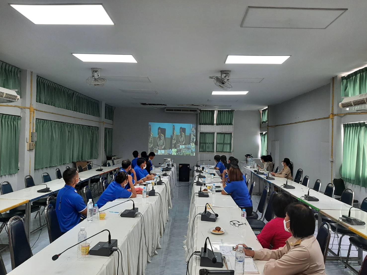 พช.น่าน ร่วมประชุม​รับมอบนโยบาย​และแนวทางการดำเนินงานของรัฐมนตรี​ว่าการ​กระทรวง​มหาดไทย​ ผ่านระบบวีดิทัศน์​ทางไกล (Video Conference)​