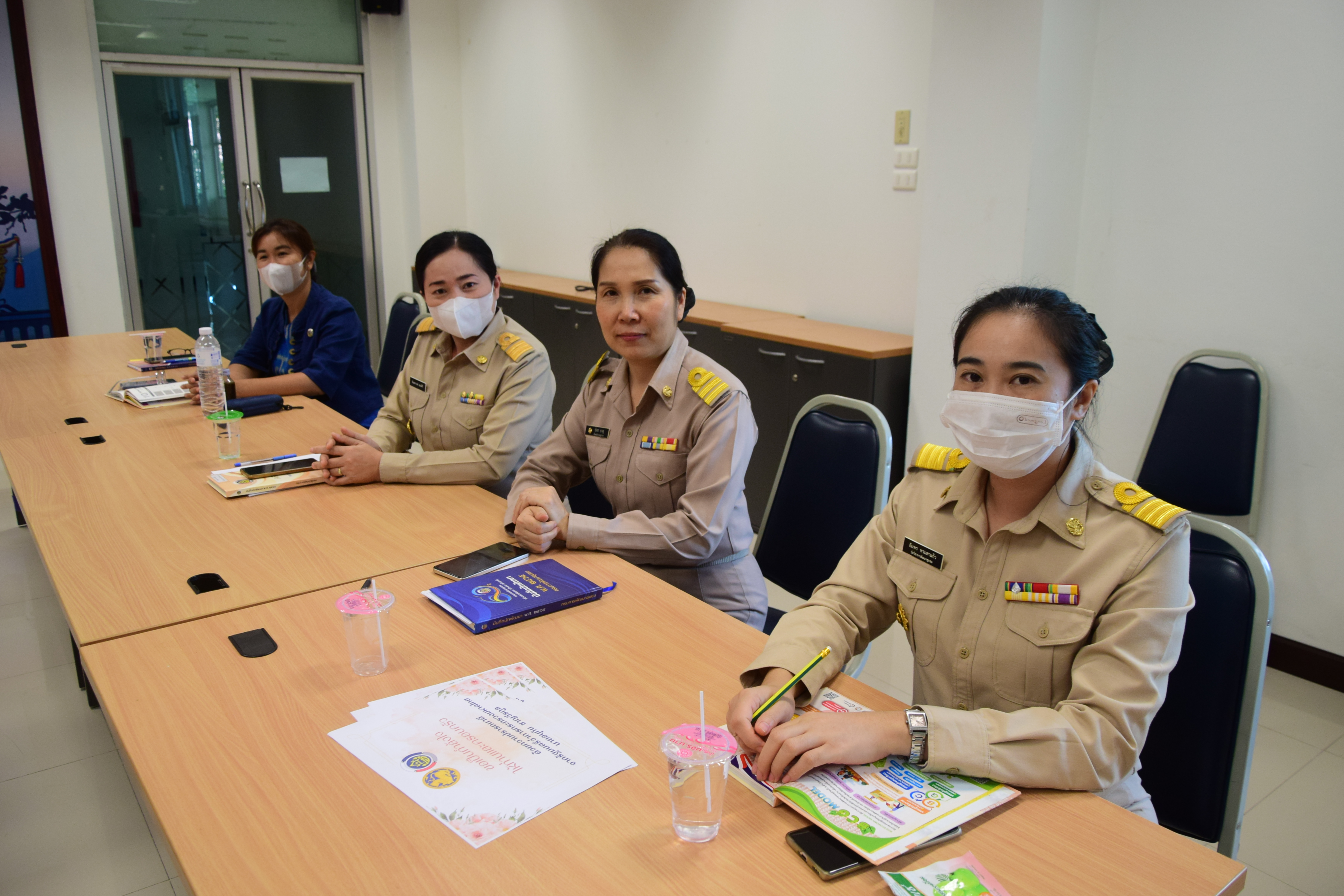 พช.น่าน ร่วมประชุม​รับมอบนโยบาย​และแนวทางการดำเนินงานของรัฐมนตรี​ว่าการ​กระทรวง​มหาดไทย​ ผ่านระบบวีดิทัศน์​ทางไกล (Video Conference)​
