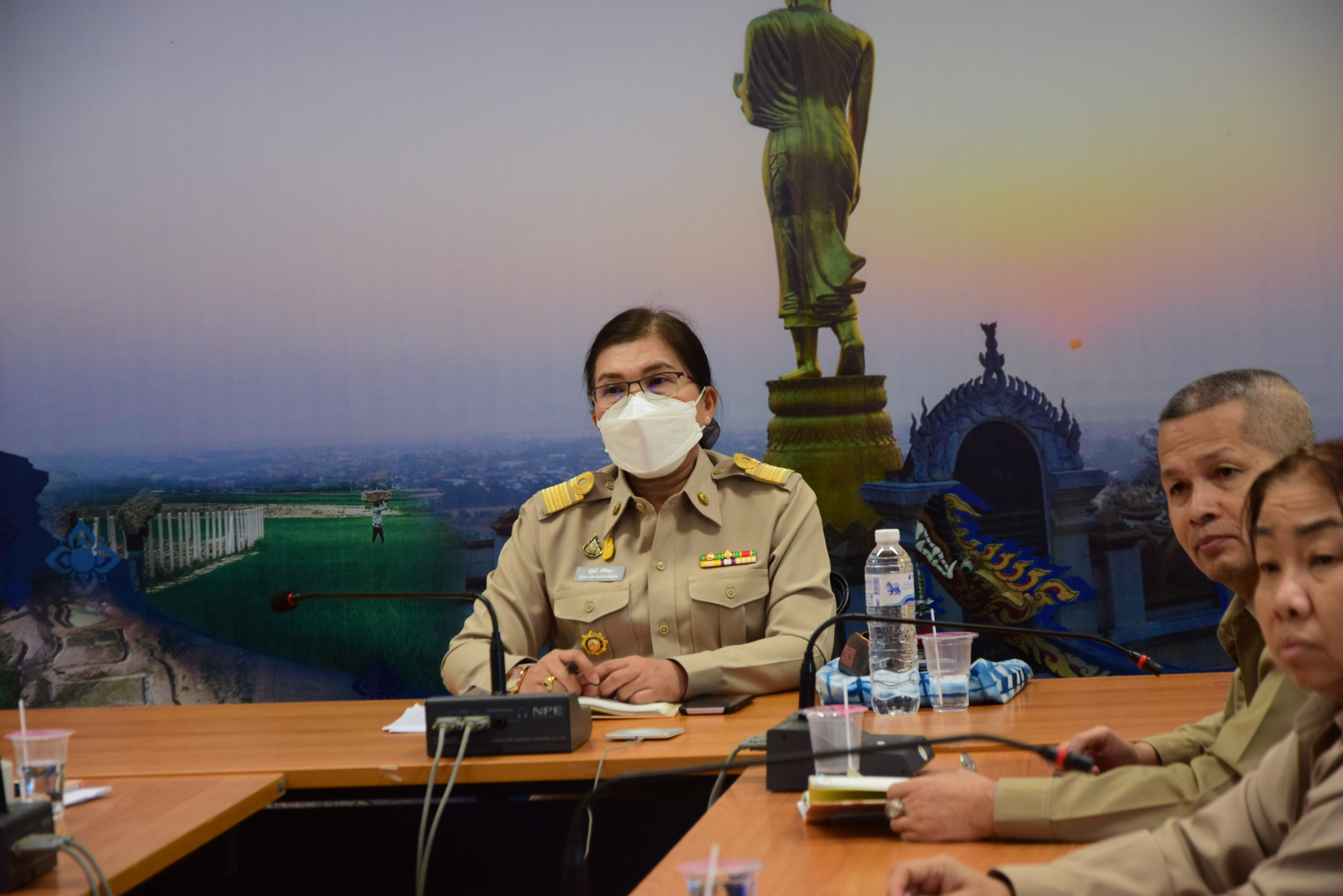 พช.น่าน ร่วมประชุม​รับมอบนโยบาย​และแนวทางการดำเนินงานของรัฐมนตรี​ว่าการ​กระทรวง​มหาดไทย​ ผ่านระบบวีดิทัศน์​ทางไกล (Video Conference)​