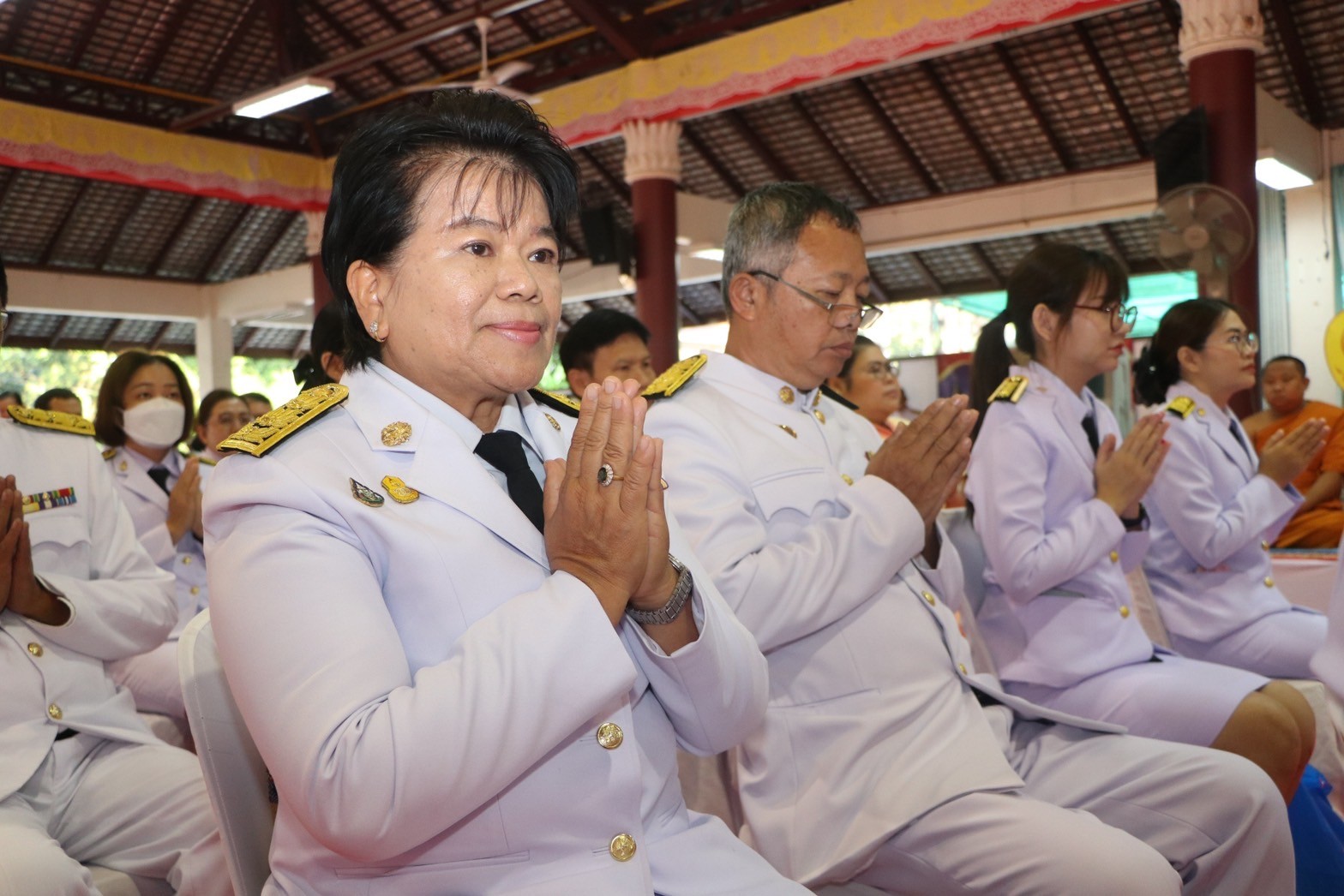 พช.น่าน ร่วมพิธี สวดพระพุทธมนต์และพิธีทำบุญตักบาตรถวายพระราชกุศลเนื่องในวันพ่อขุนรามคำแหงมหาราช ปี 2567