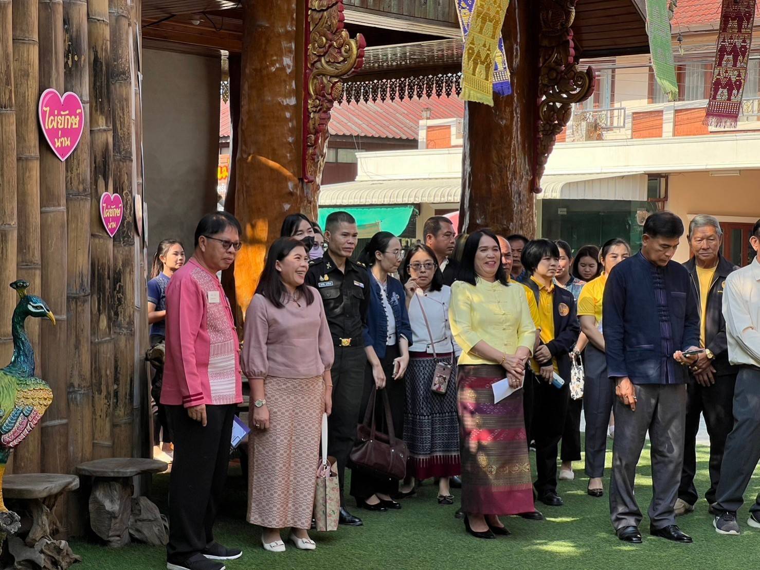 พช.น่าน ร่วมกิจกรรมทดสอบโปรแกรมการจัดนิทรรศการแบบกระจายที่ผู้ชมลงมือปฎิบัติด้วยตนเองตามโครงการค้นหาผู้จัดโปรแกรมท่องเที่ยวเชิงสร้างสรรค์ (Champ) ผลิตภัณฑ์เด่นและการทดสอบโปรแกรมท่องเที่ยวเชิงสร้างสรรค์