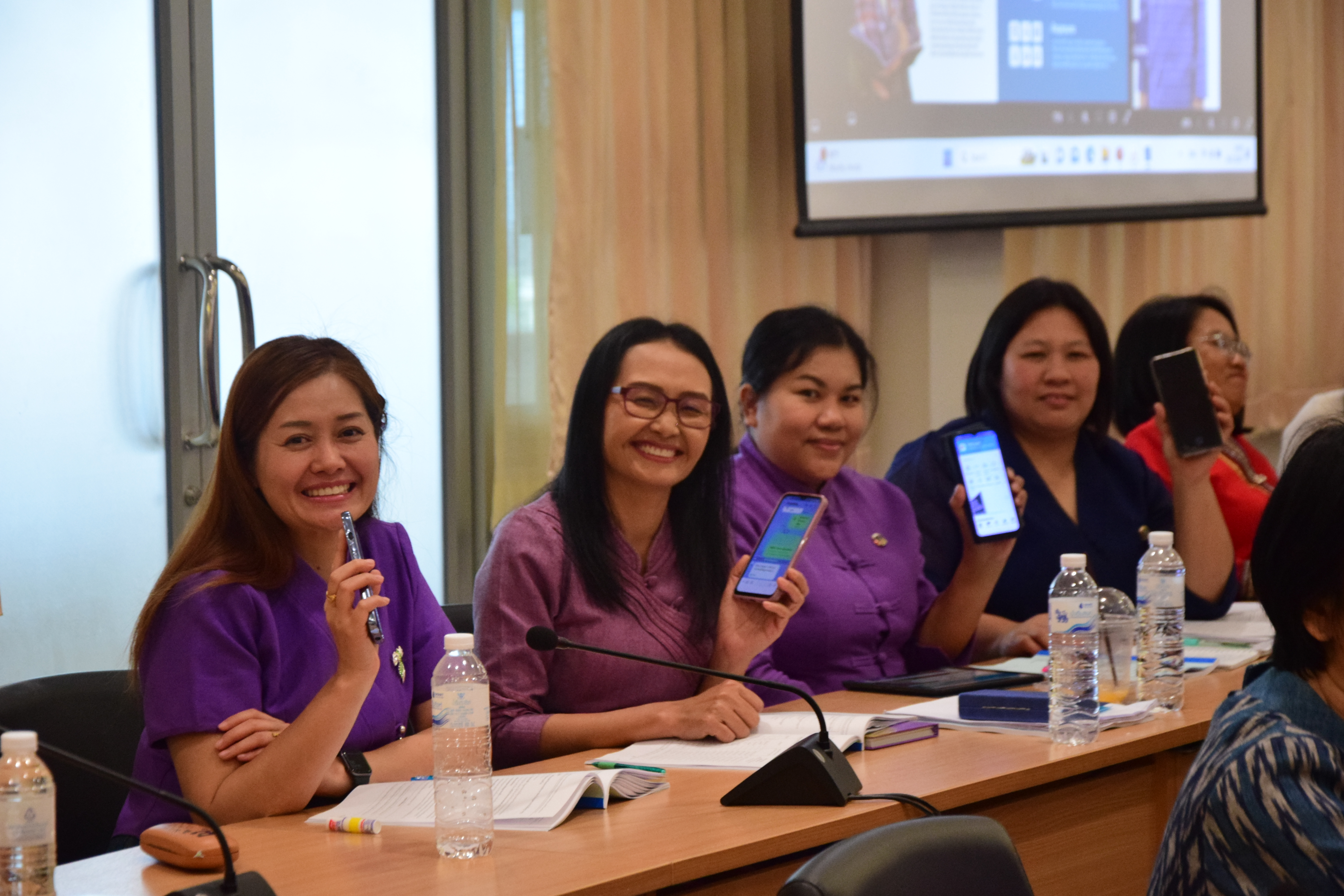 พช.น่าน ส่งเสริมการใช้ประโยชน์แพลตฟอร์มบริการดิจิทัล Click ชุมชน แก่เจ้าหน้าที่พัฒนาชุมชนในสังกัด