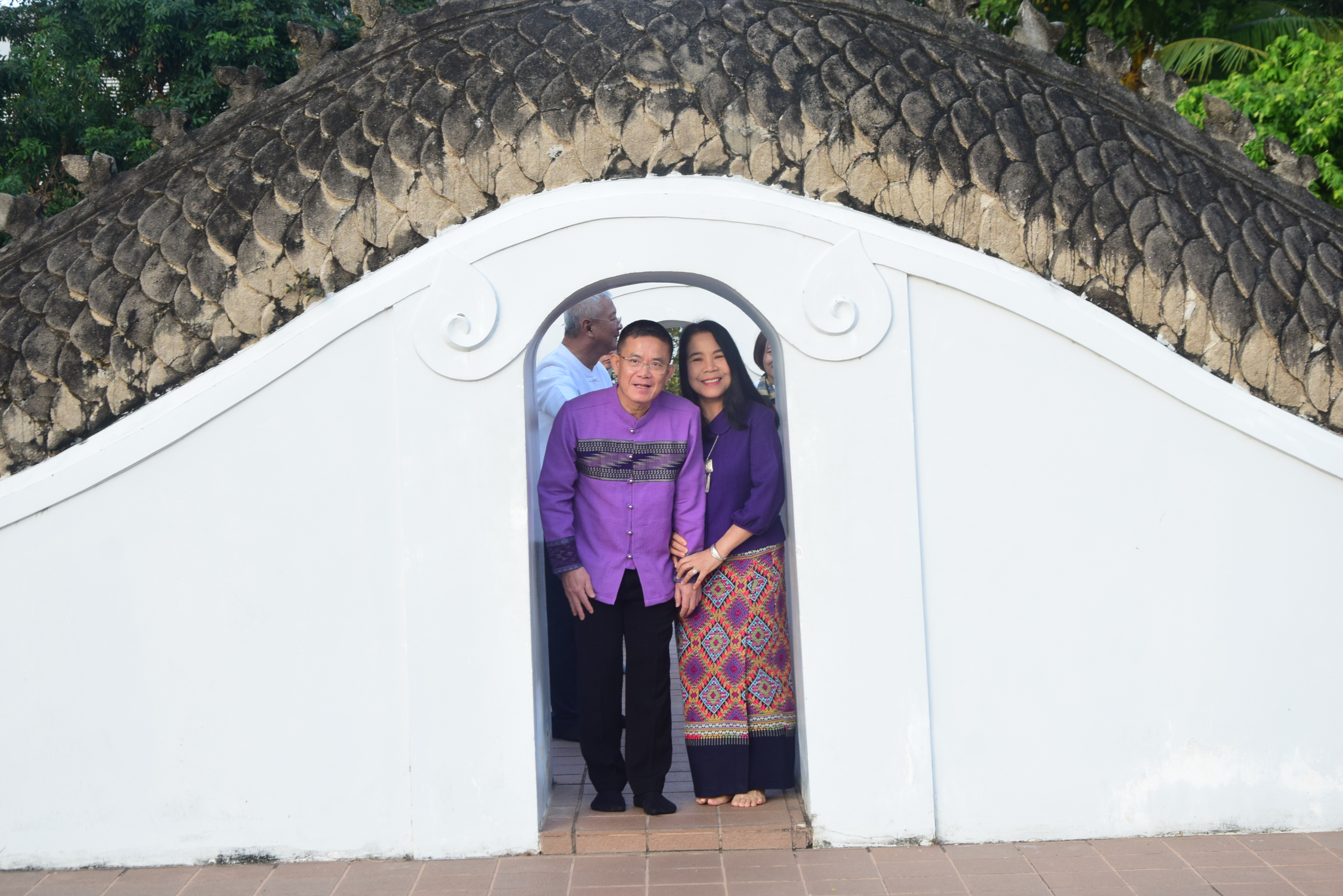 พช.น่าน ร่วมพิธีบุญมงคลทำบุญตักบาตรคู่ขวัญคู่รัก กิจกรรมส่งเสริมการท่องเที่ยว “หนาวนี้กระซิบรักที่น่าน ปีที่ 12”