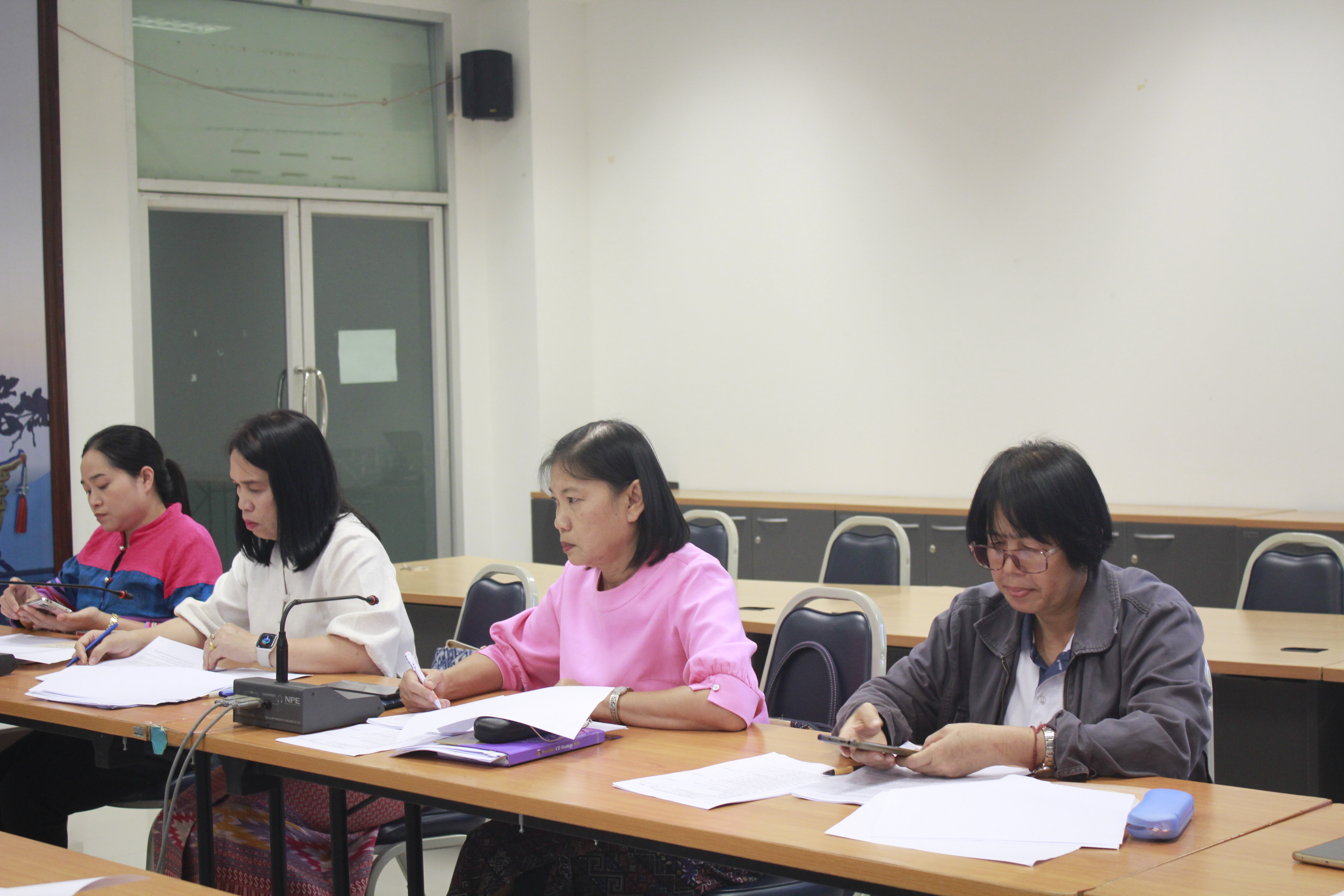 พช.น่าน ประชุมคณะทำงานพิจารณาจัดทำข้อตกลงการปฎิบัติราชการและผลการประเมินผลการปฏิบัติราชการ