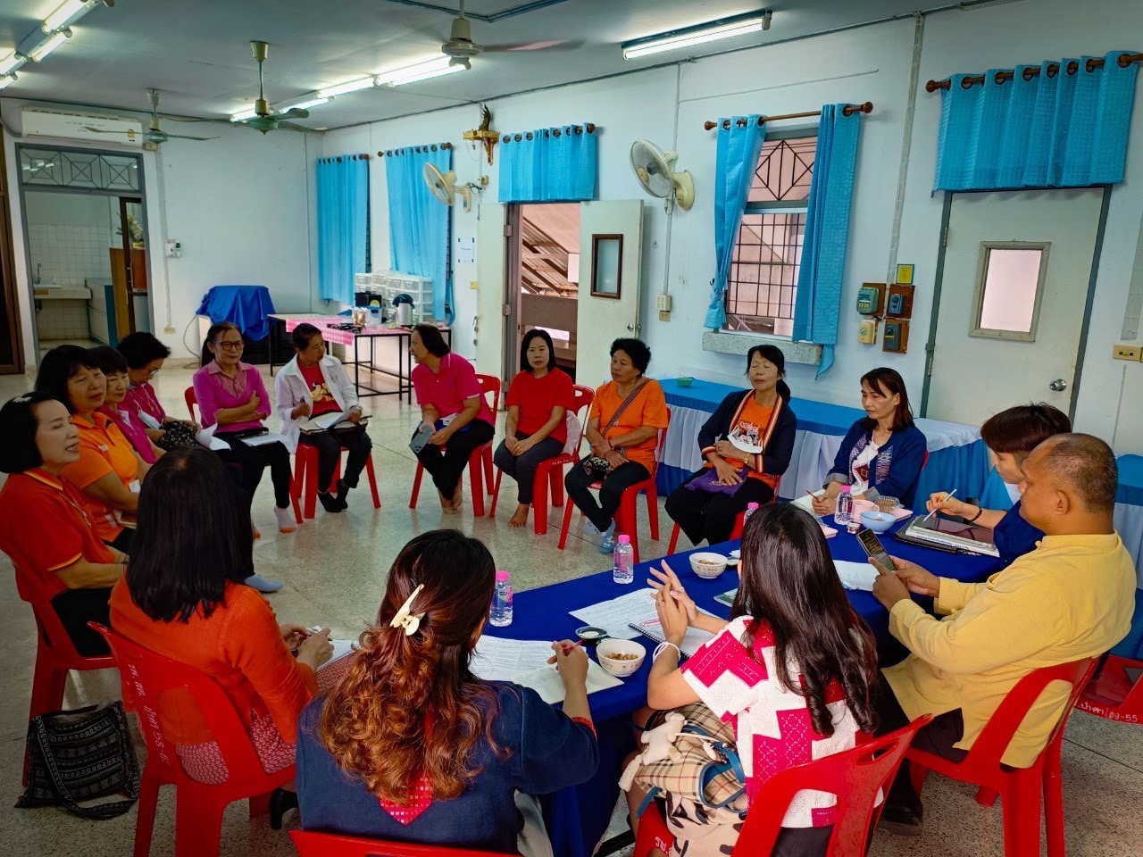 พช.น่านร่วมตรวจติดตามการจัดเก็บข้อมูลประเมินความคุ้มค่าในการปฏิบัติภารกิจภาครัฐในพื้นที่อำเภอท่าวังผา