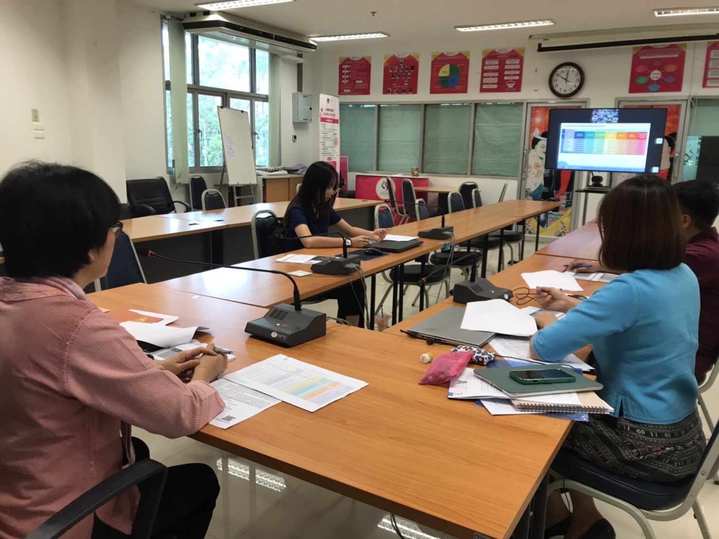 พช.น่าน ร่วมประชุมชี้แจง เร่งรัด กำกับ ติดตามการดำเนินงานกองทุนพัฒนาบทบาทสตรี  ครั้งที่ 1/2567 ผ่านระบบวิทัศน์ทางไกล (Video Conference)